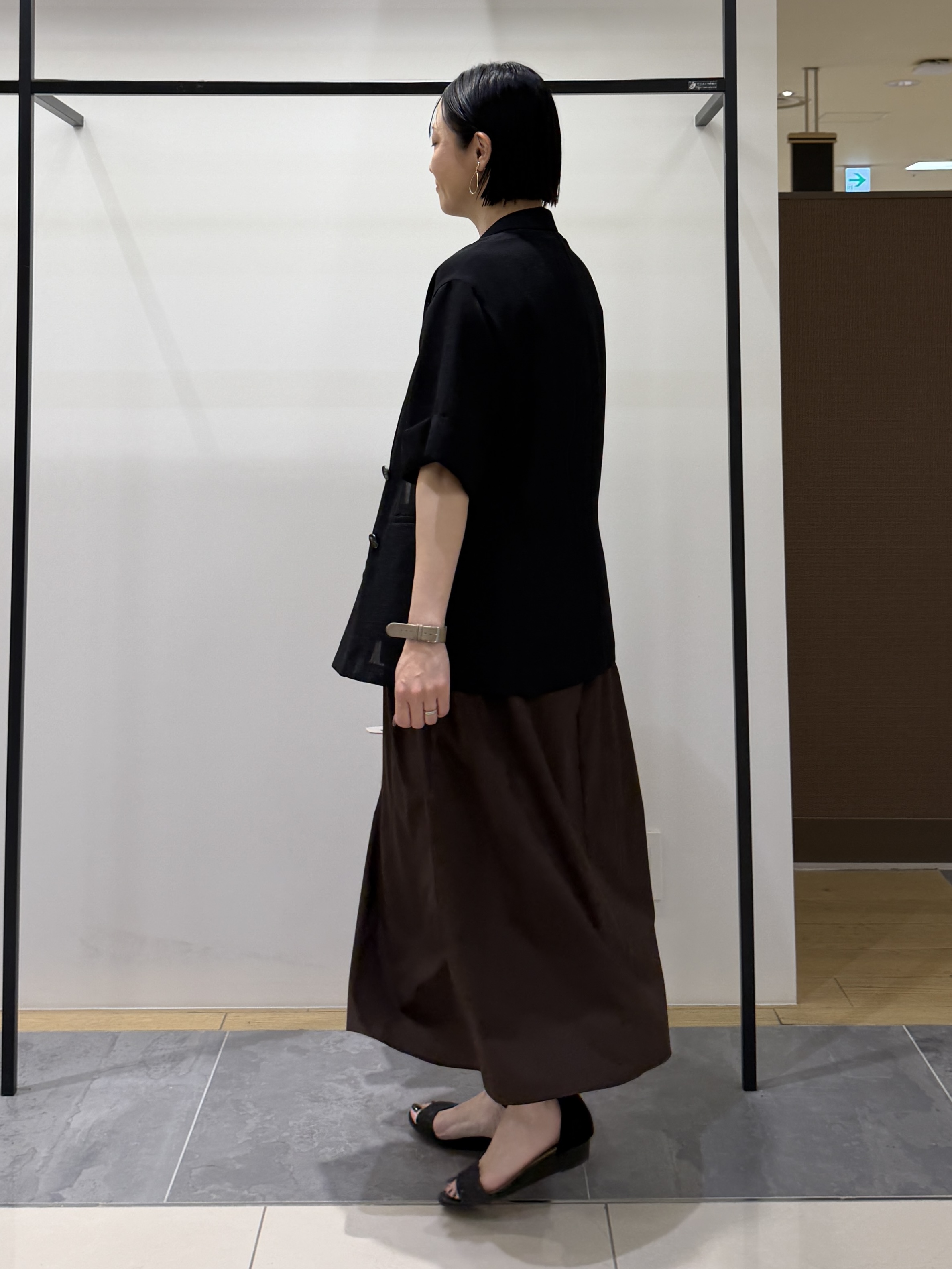 shihoさんの「INDIVI｜【洗える／メッシュ素材／SETUP可能】半袖シアージャケット」を使ったコーディネート
