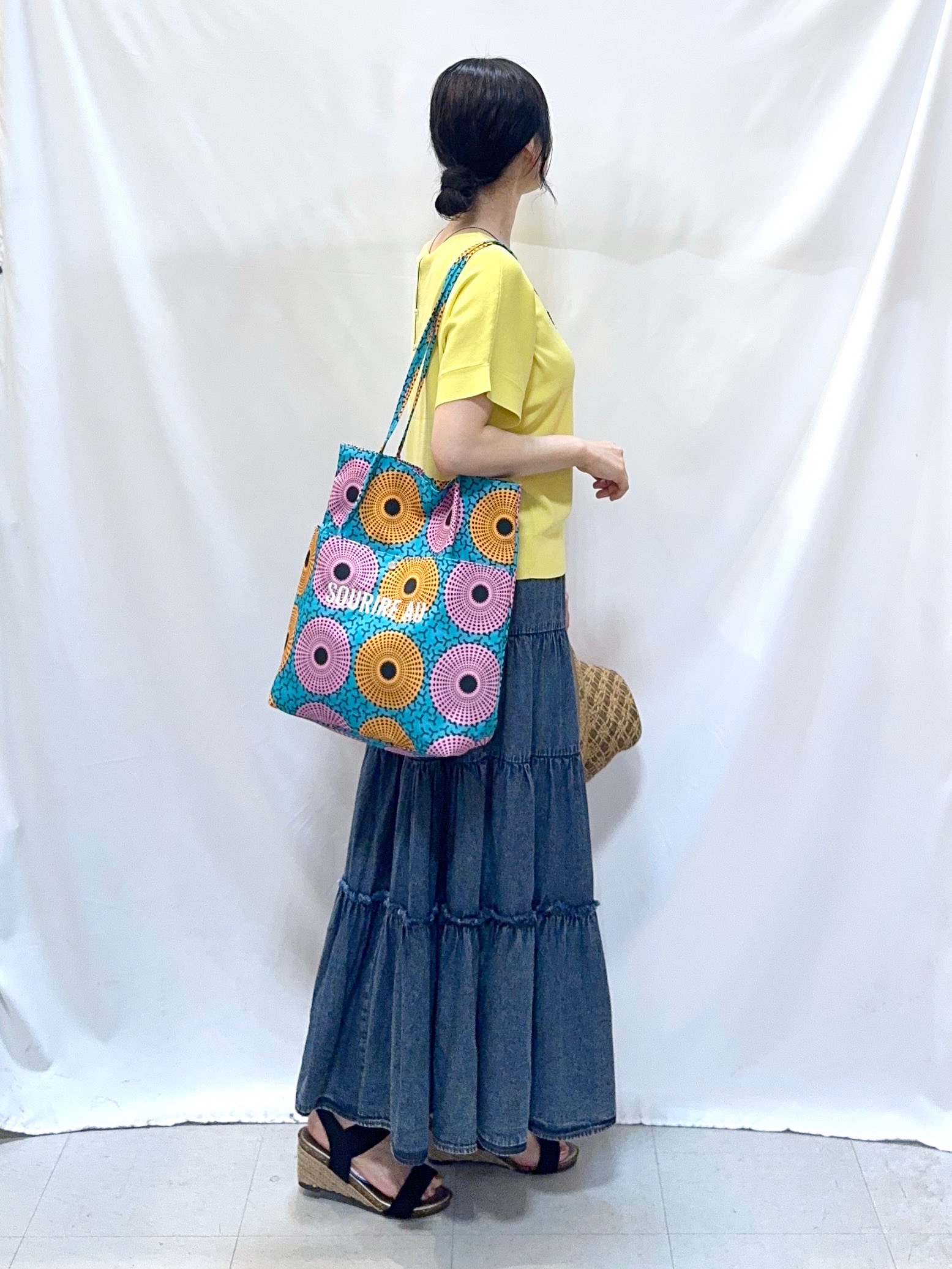 𝐇𝐢𝐫𝐨𝐦𝐢さんの「SHOO･LA･RUE｜【毎日洗える/UV】二の腕隠れる さらっとドルマン半袖ニット」を使ったコーディネート
