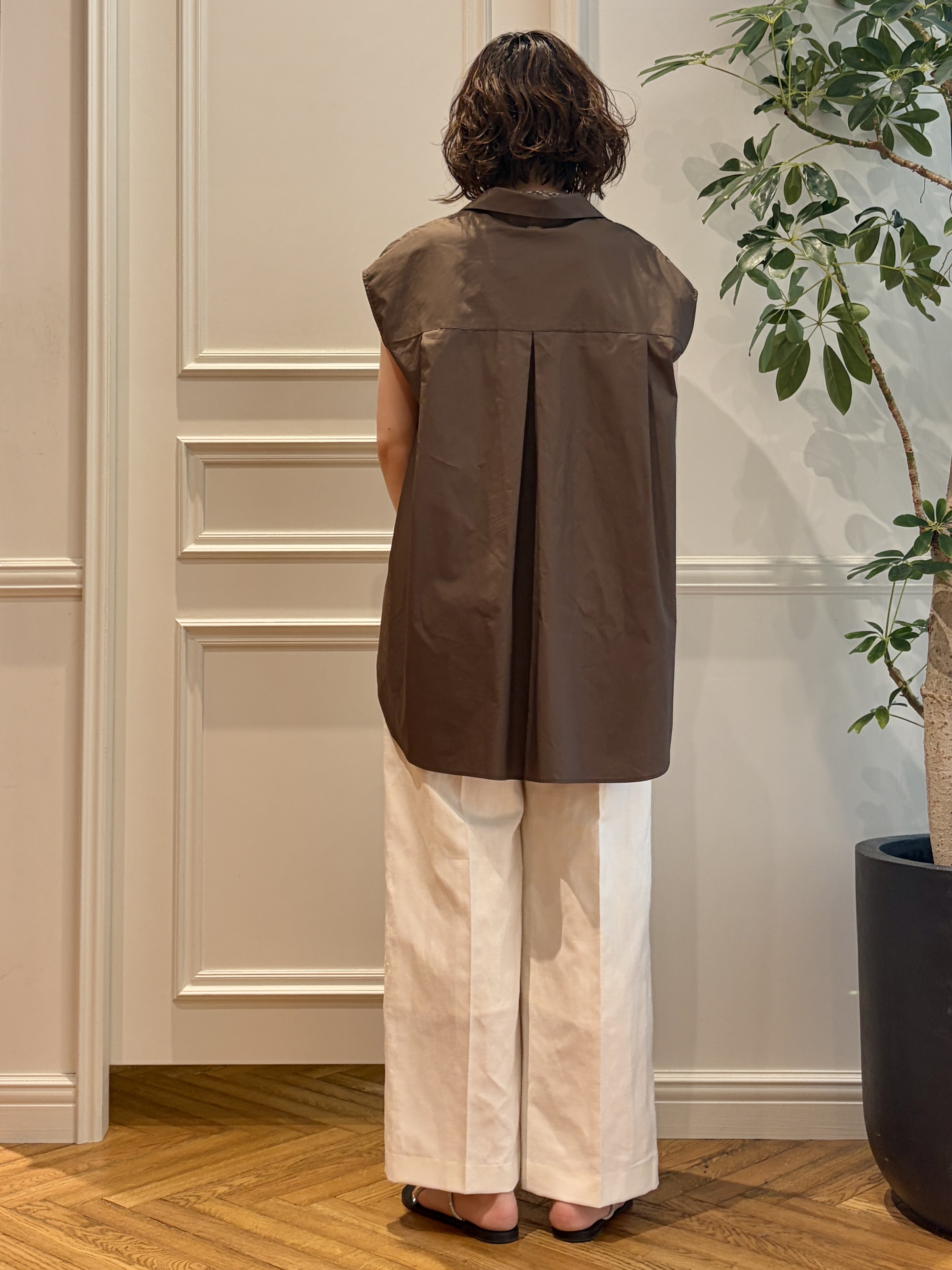 nakaoさんの「DRESSTERIOR｜◆【セットアップ可/ウォッシャブル】リネンブレンドワイドパンツ」を使ったコーディネート