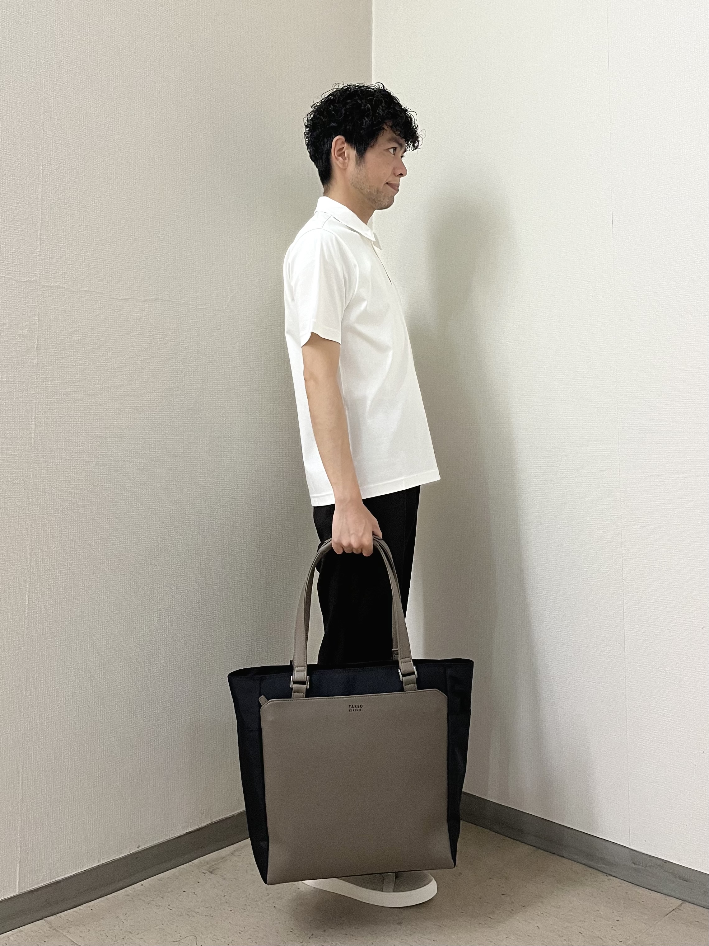 URAさんの「TAKEO KIKUCHI｜【接触冷感】アイスクリアコットン ワンポイント ポロシャツ」を使ったコーディネート