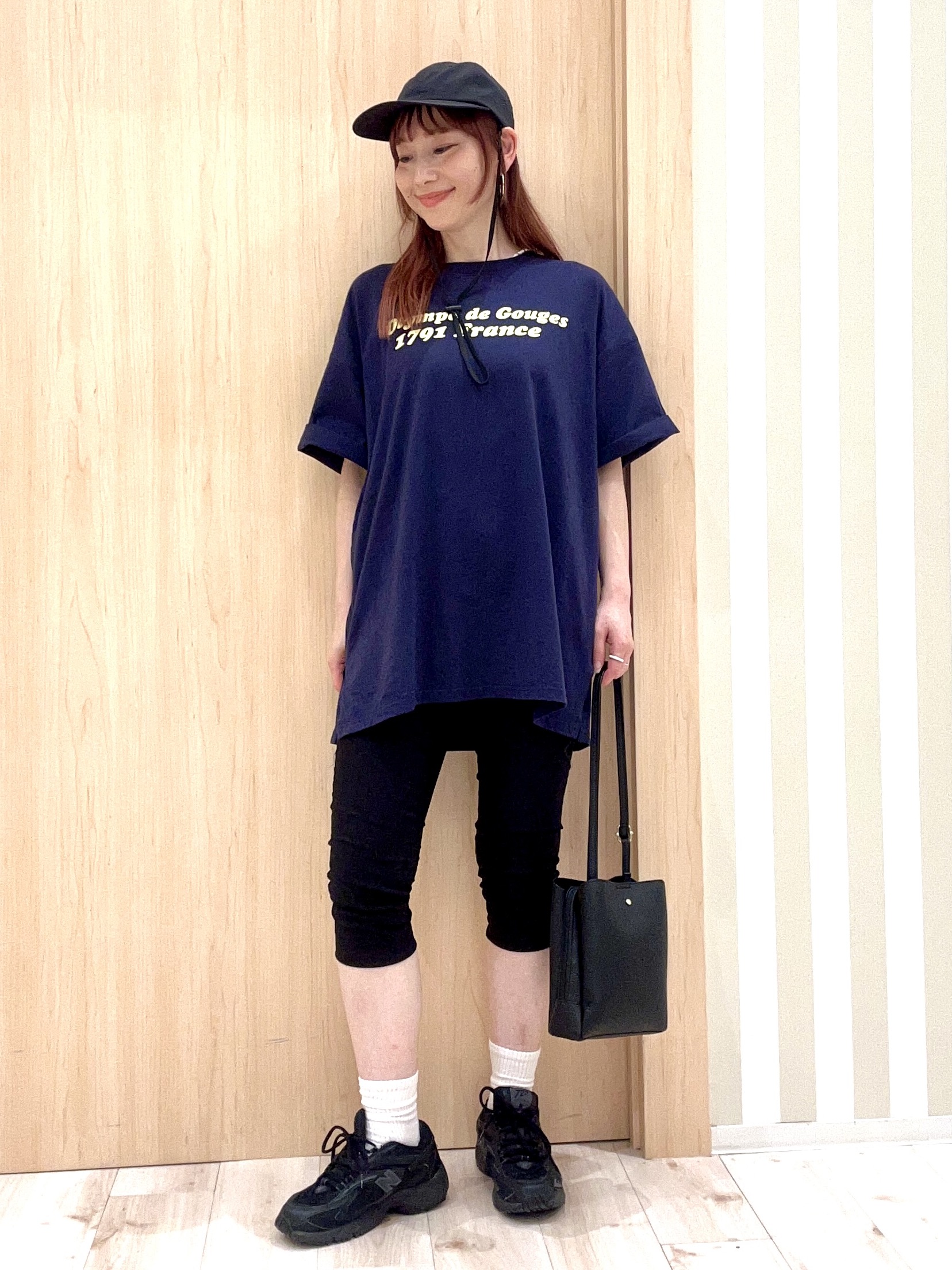 ririさんの「SHOO･LA･RUE｜【体型カバー】ゆるっとBIGアソートTシャツ」を使ったコーディネート