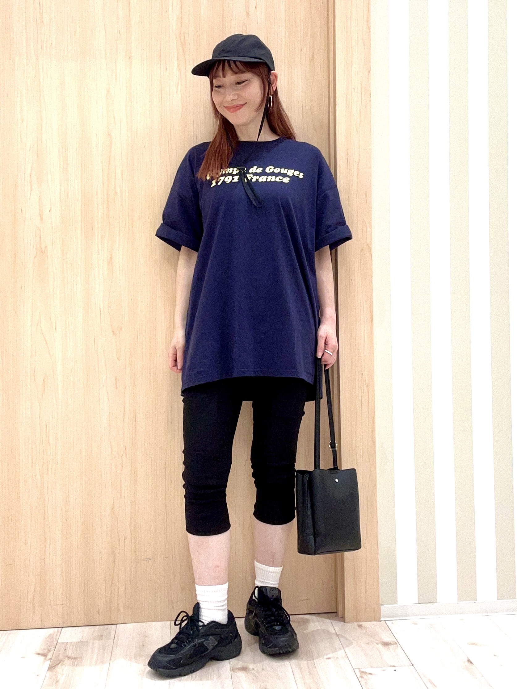 ririさんの「SHOO･LA･RUE｜【体型カバー】ゆるっとBIGアソートTシャツ」を使ったコーディネート