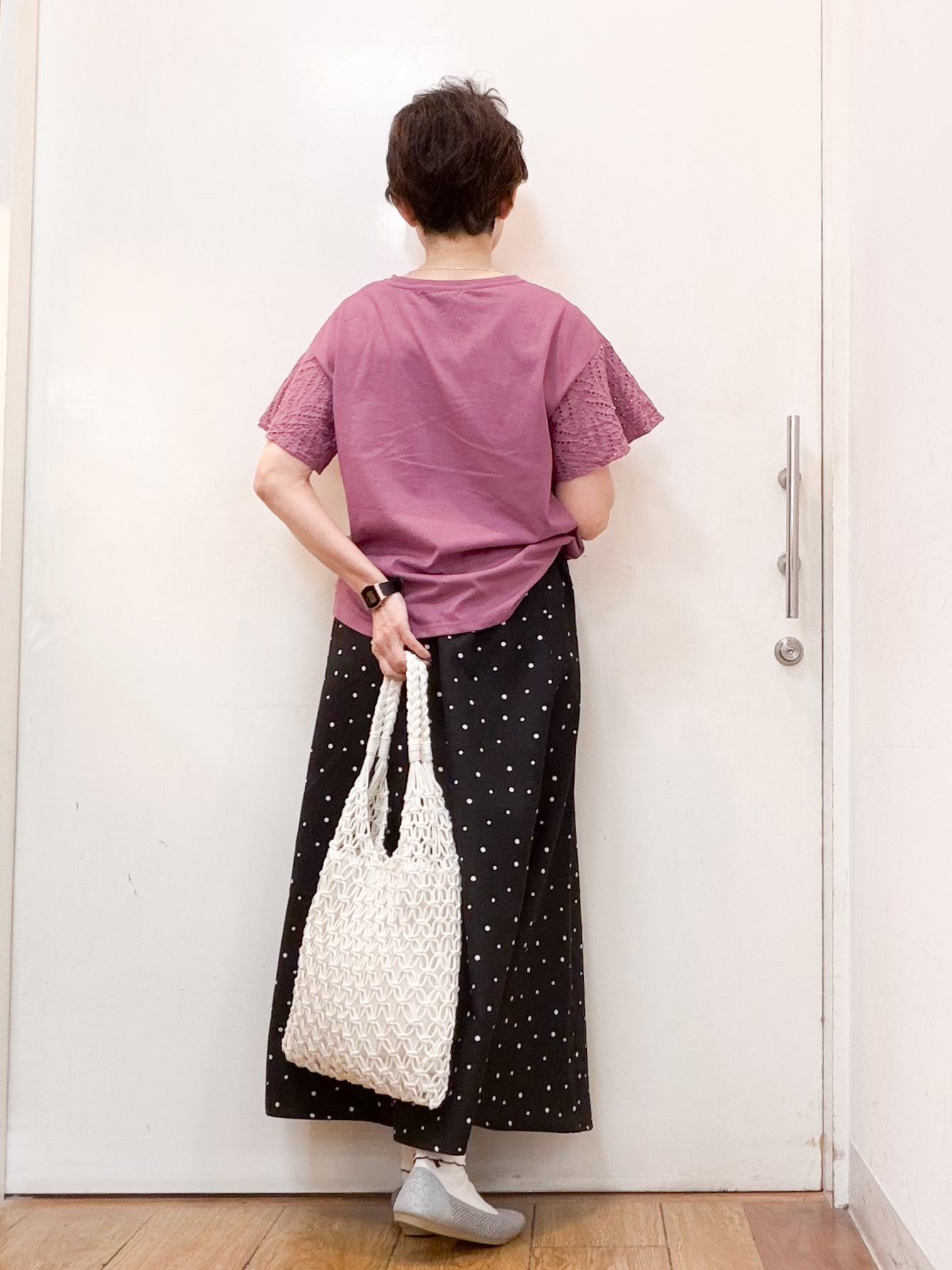 みぃさんの「SHOO･LA･RUE｜【S-LL/洗濯機可/体型カバー】汗じみが気になりにくい お袖レースフレアTシャツ」を使ったコーディネート