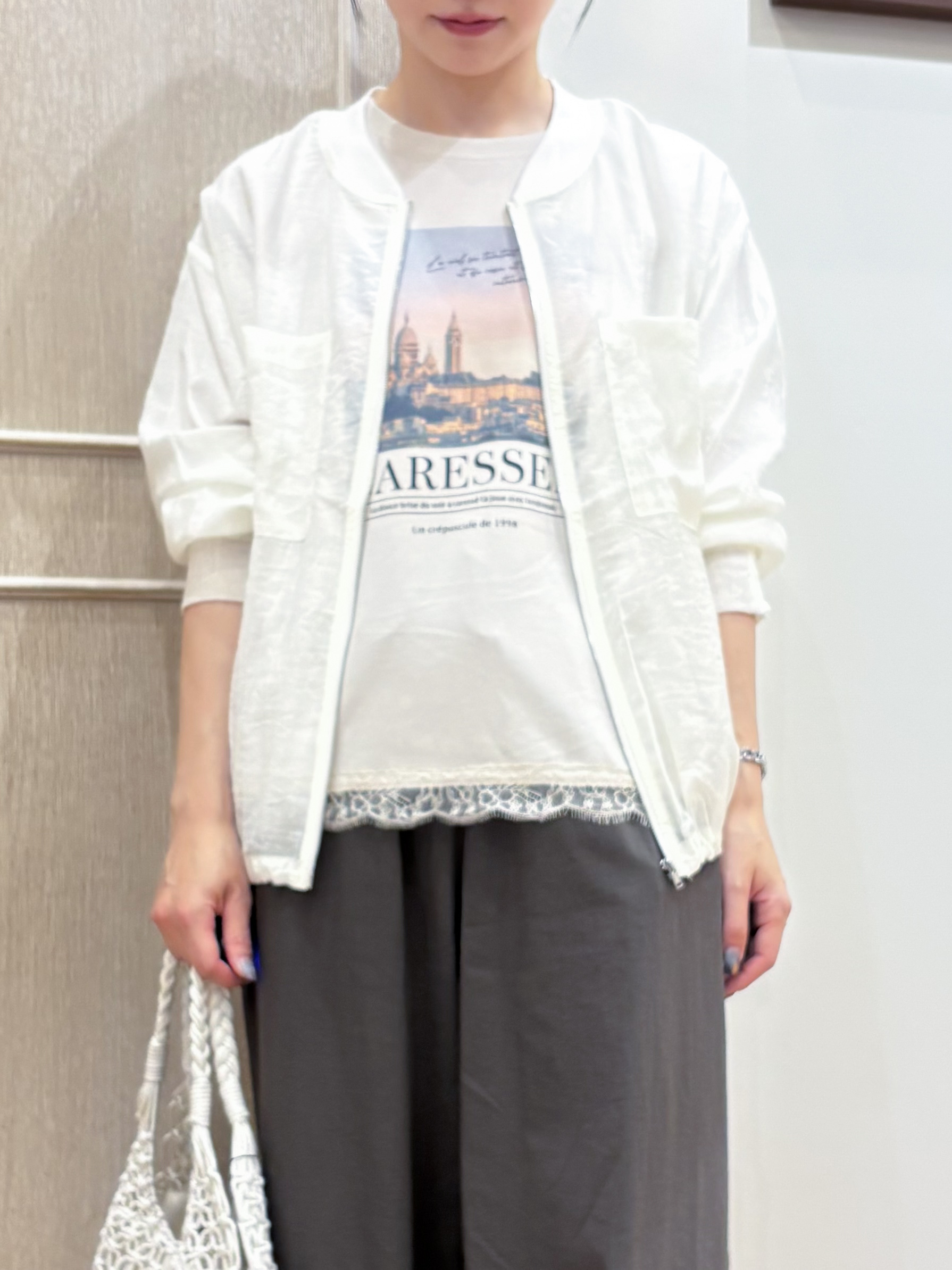 なみさんの「SHOO･LA･RUE｜【S-LL/洗濯機可】夏に使える 程よい透け感のシアーブルゾン」を使ったコーディネート