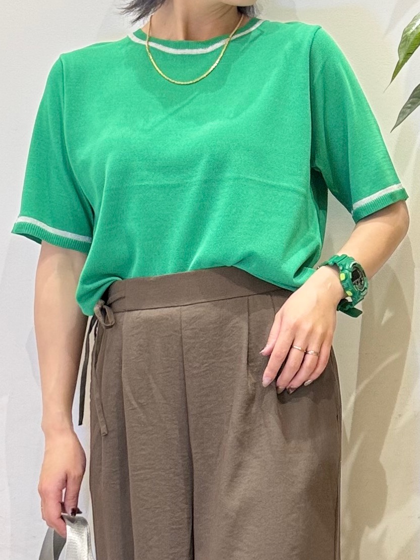 misakiさんの「SHOO･LA･RUE｜【洗濯機可/S-LL】キラッと華やか ラメライン五分袖ニット」を使ったコーディネート