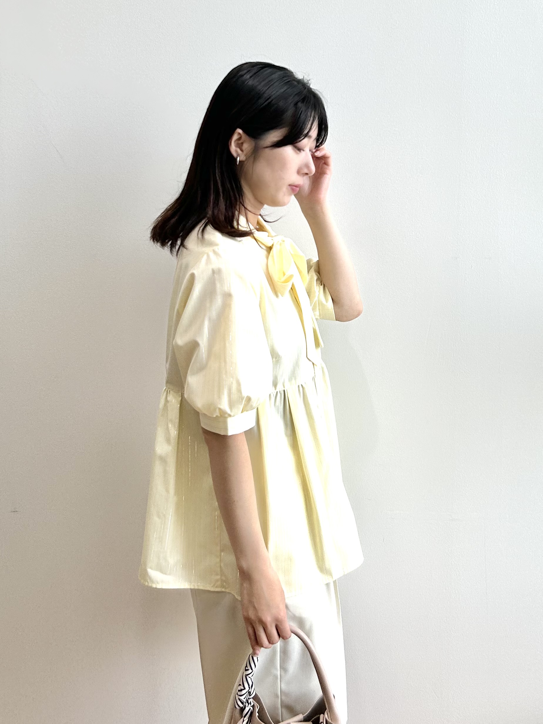 RINAさんの「index｜【防シワ】2wayボウタイペプラム5分袖ブラウス《洗濯機OK／イージーアイロン》」を使ったコーディネート