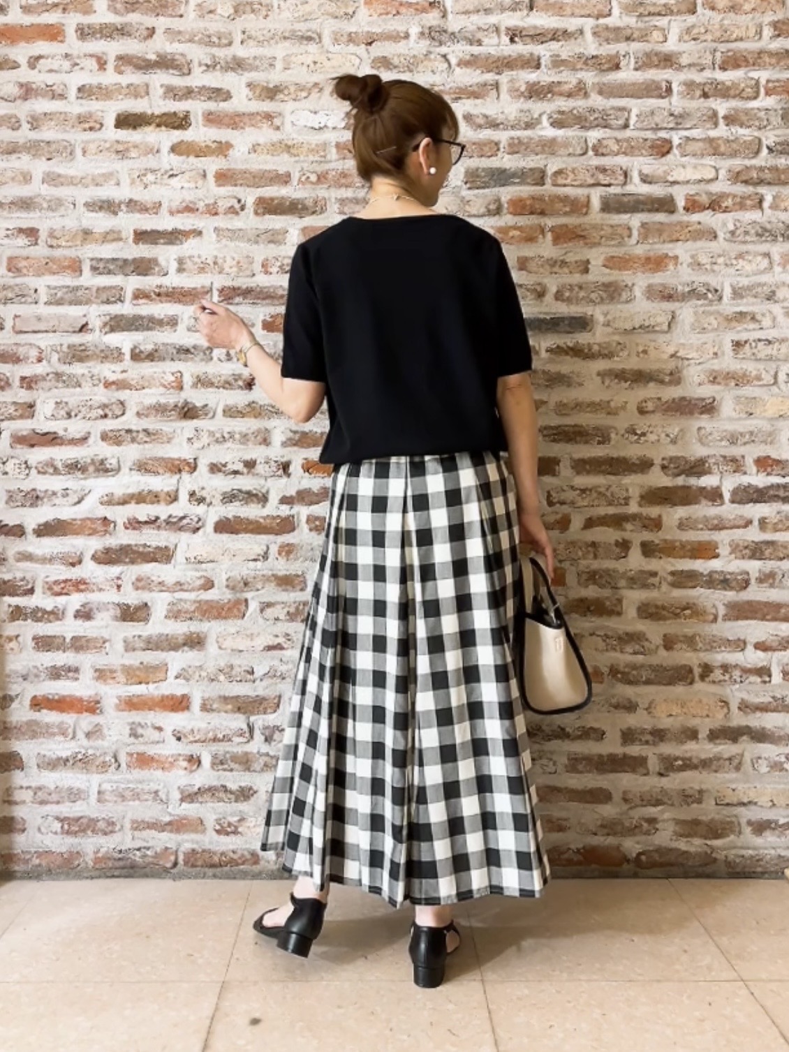 Yasucoさんの「Dessin｜【9色展開/接触冷感/UVカット】ドライタッチサマーニットT」を使ったコーディネート