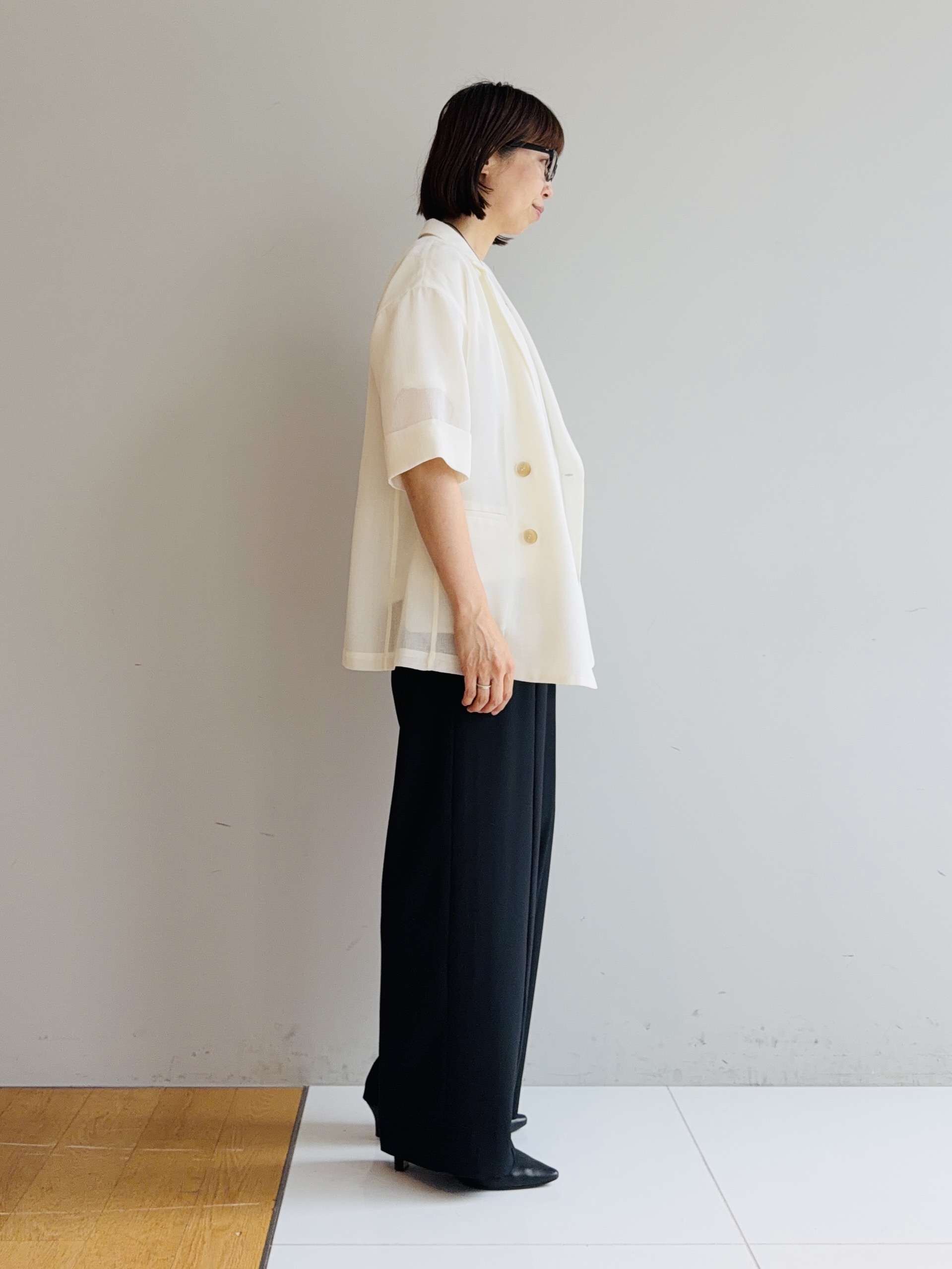 murayamaさんの「INDIVI｜【洗える／メッシュ素材／SETUP可能】半袖シアージャケット」を使ったコーディネート