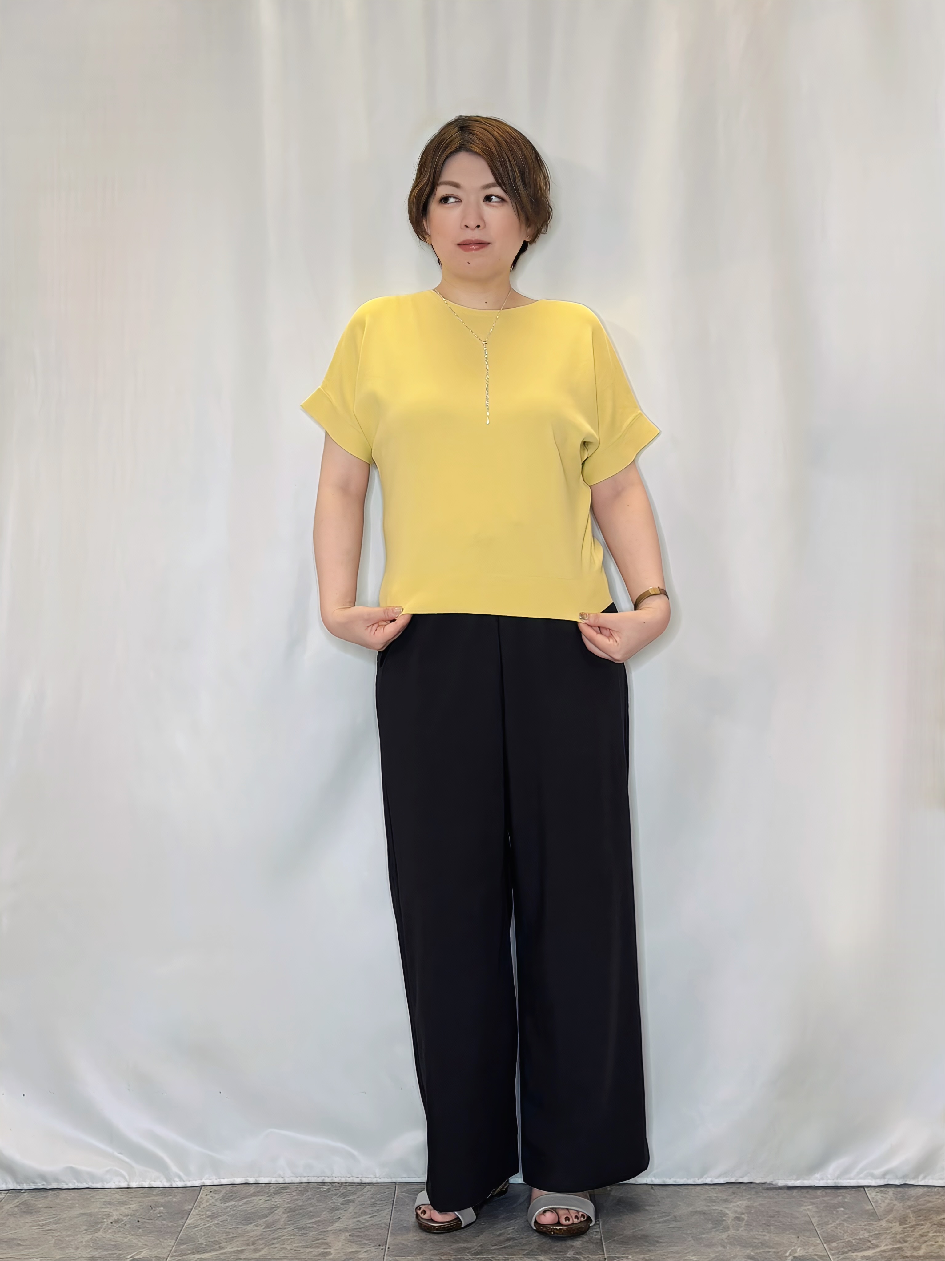 たみさんの「SHOO･LA･RUE｜【毎日洗える/UV】二の腕隠れる さらっとドルマン半袖ニット」を使ったコーディネート