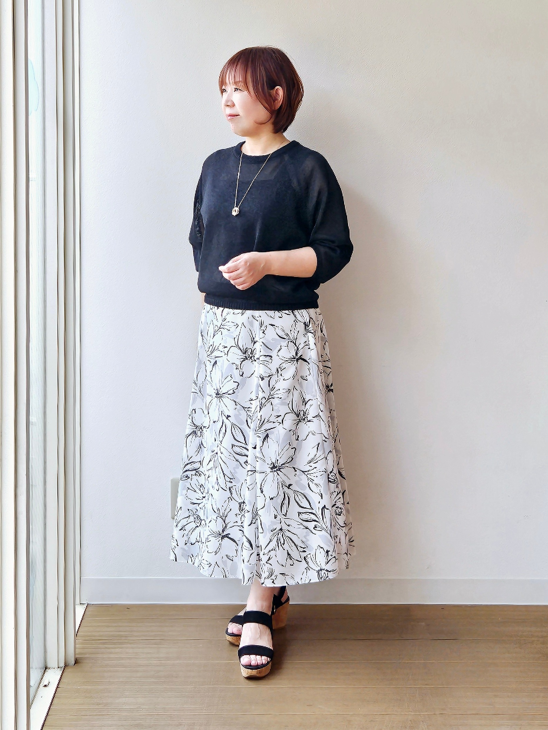 やじまさんの「UNTITLED｜【洗える/ゆったり】クルーネックドライニット」を使ったコーディネート