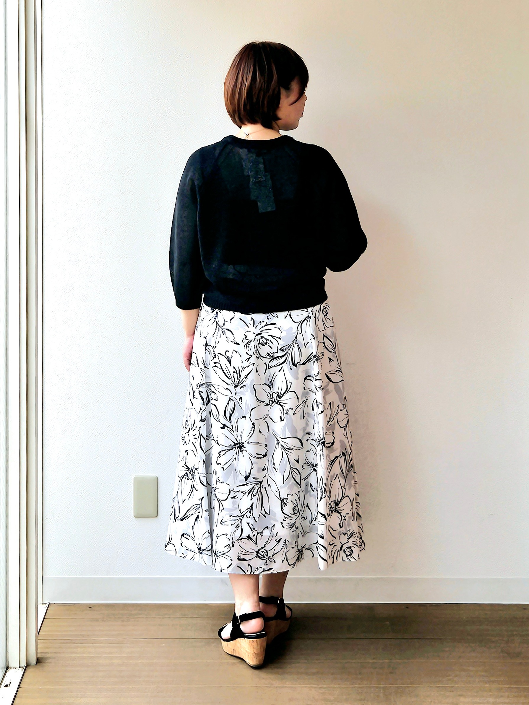 やじまさんの「UNTITLED｜【洗える/ゆったり】クルーネックドライニット」を使ったコーディネート