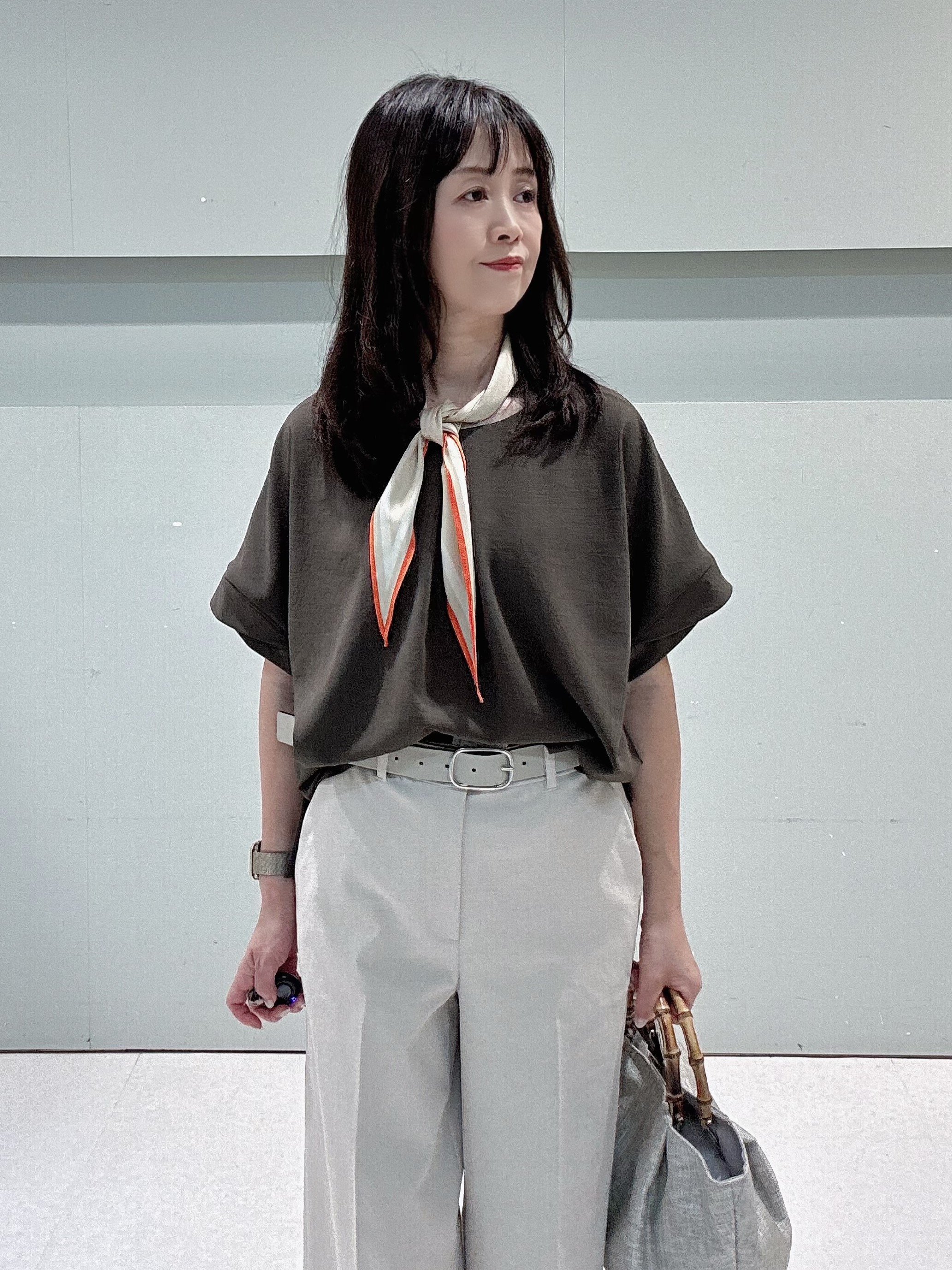 makiさんの「UNTITLED｜【セットアップ可/UVカット/前後2WAY】リラクシーフレンチスリーブブラウス」を使ったコーディネート
