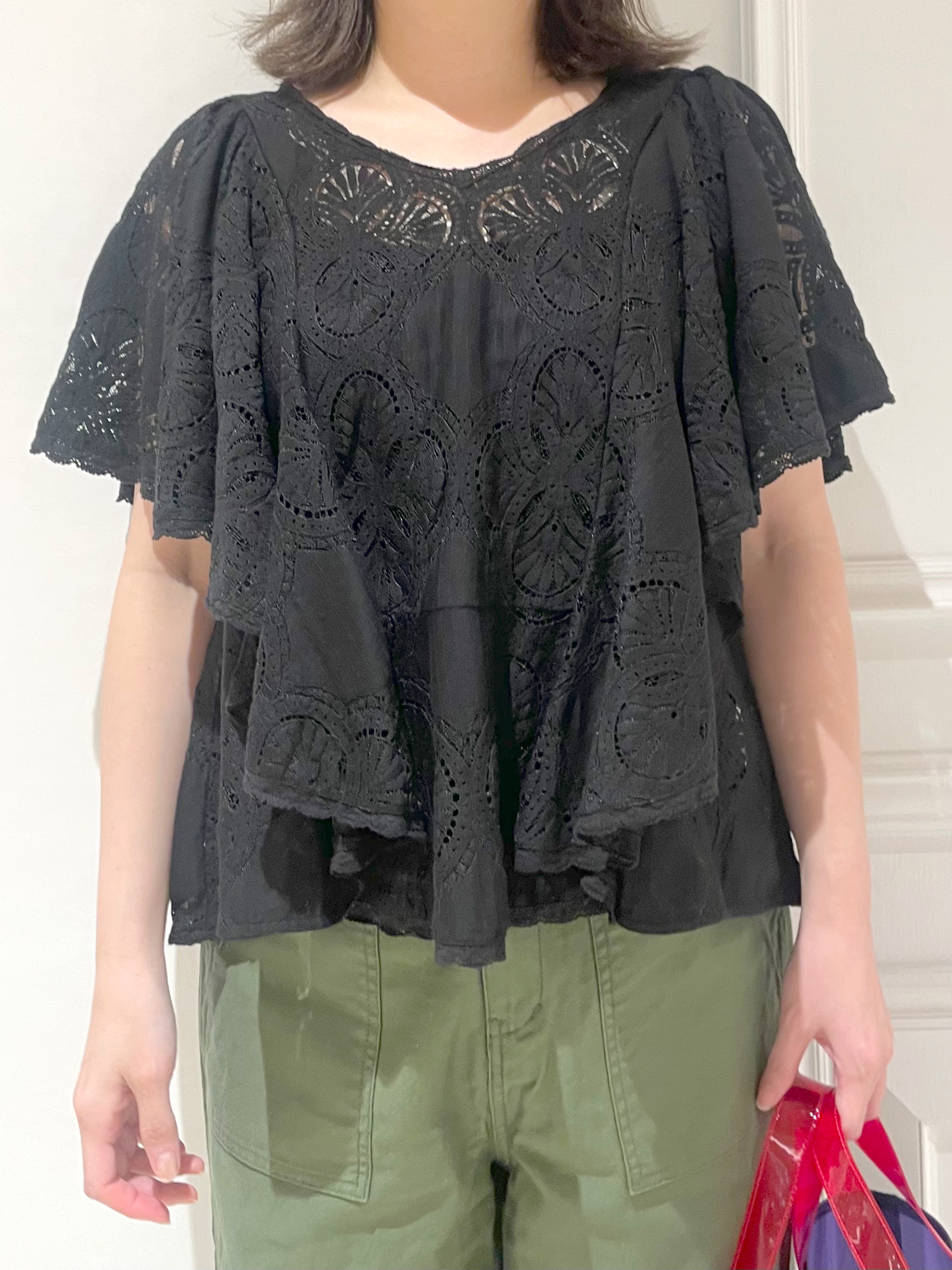 makiさんの「DRESSTERIOR｜ラッセルレース ブラウス」を使ったコーディネート