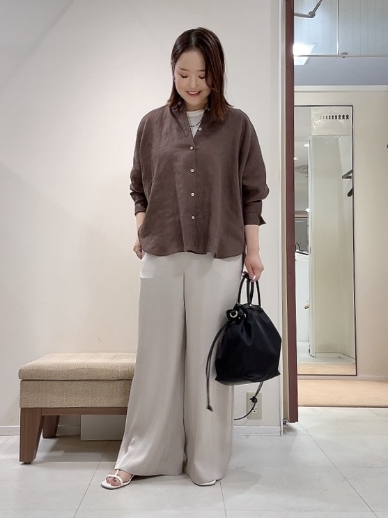 YUIさんの「UNTITLED｜【麻100】リネンドルマンシャツ」を使ったコーディネート
