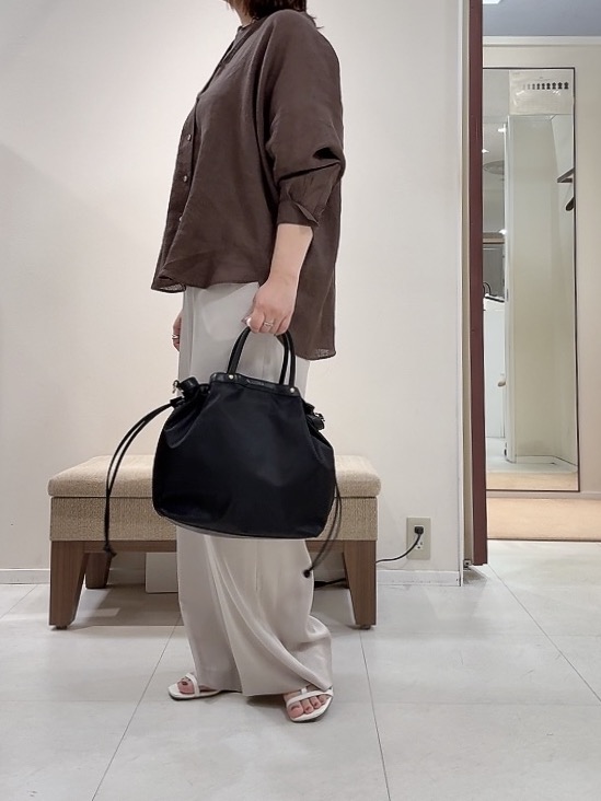 YUIさんの「UNTITLED｜【麻100】リネンドルマンシャツ」を使ったコーディネート