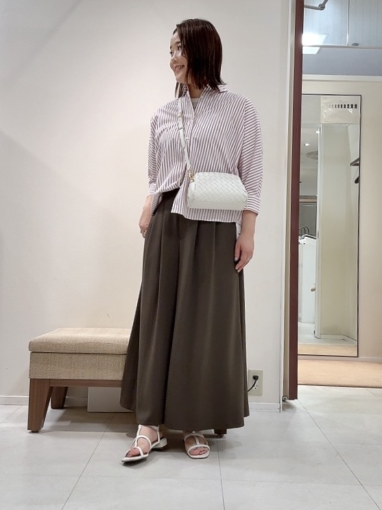 YUIさんの「UNTITLED｜【接触冷感/吸水速乾/UVカット】ドルマンスリーブシャツ」を使ったコーディネート