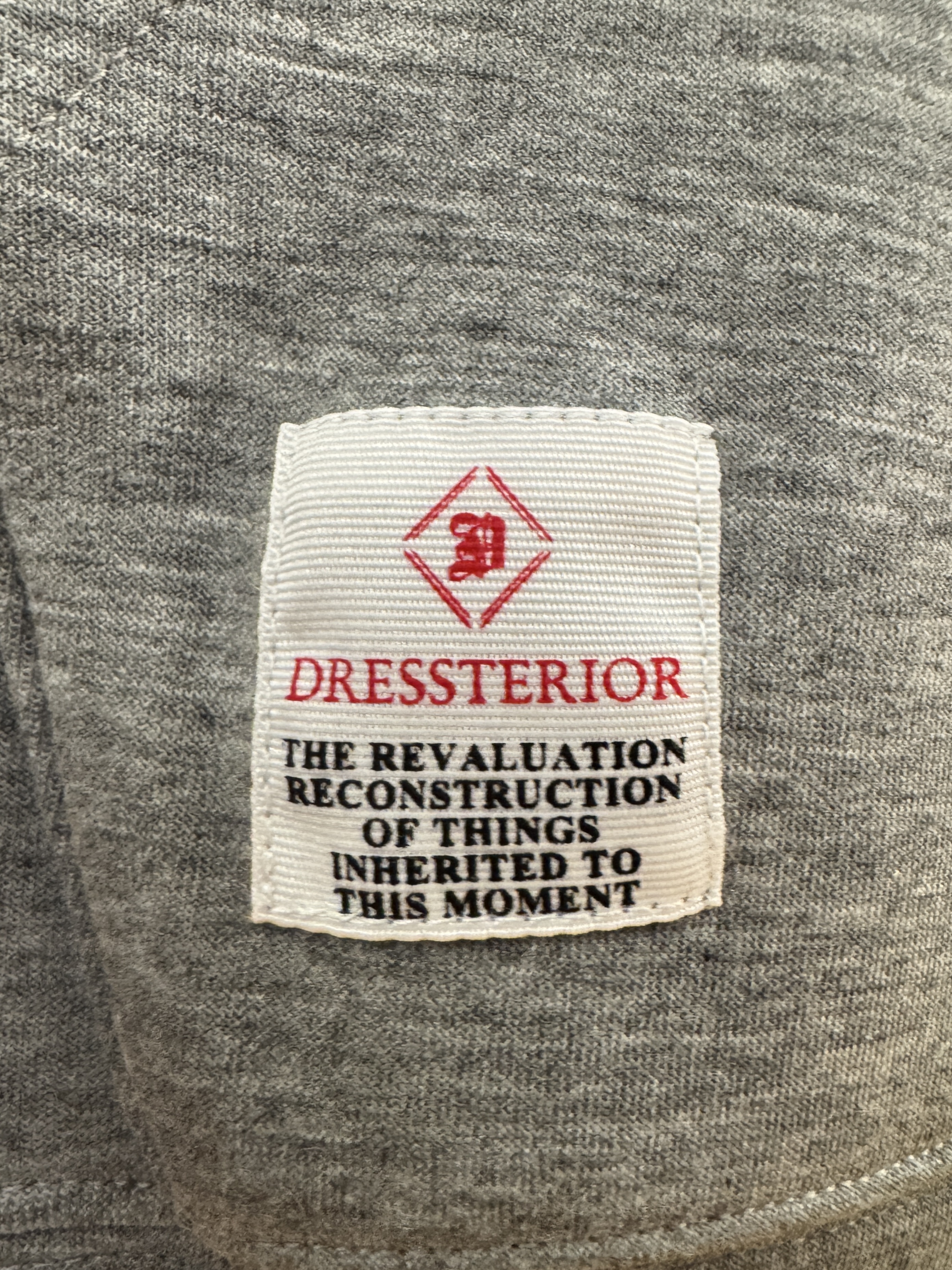 kawarataniさんの「DRESSTERIOR｜【セットアップ可】ダンボールフーディー」を使ったコーディネート