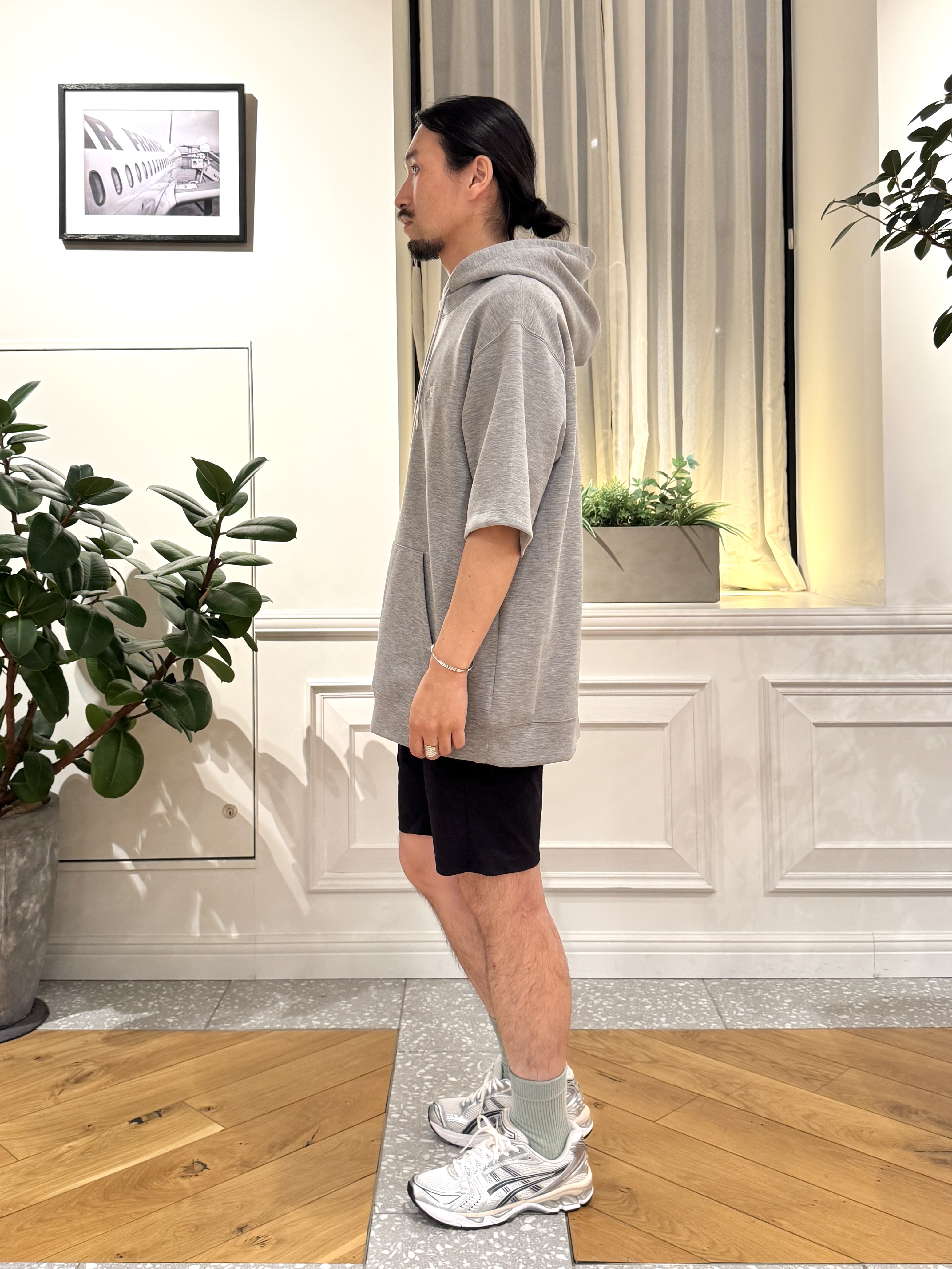 kawarataniさんの「DRESSTERIOR｜【セットアップ可】ダンボールフーディー」を使ったコーディネート