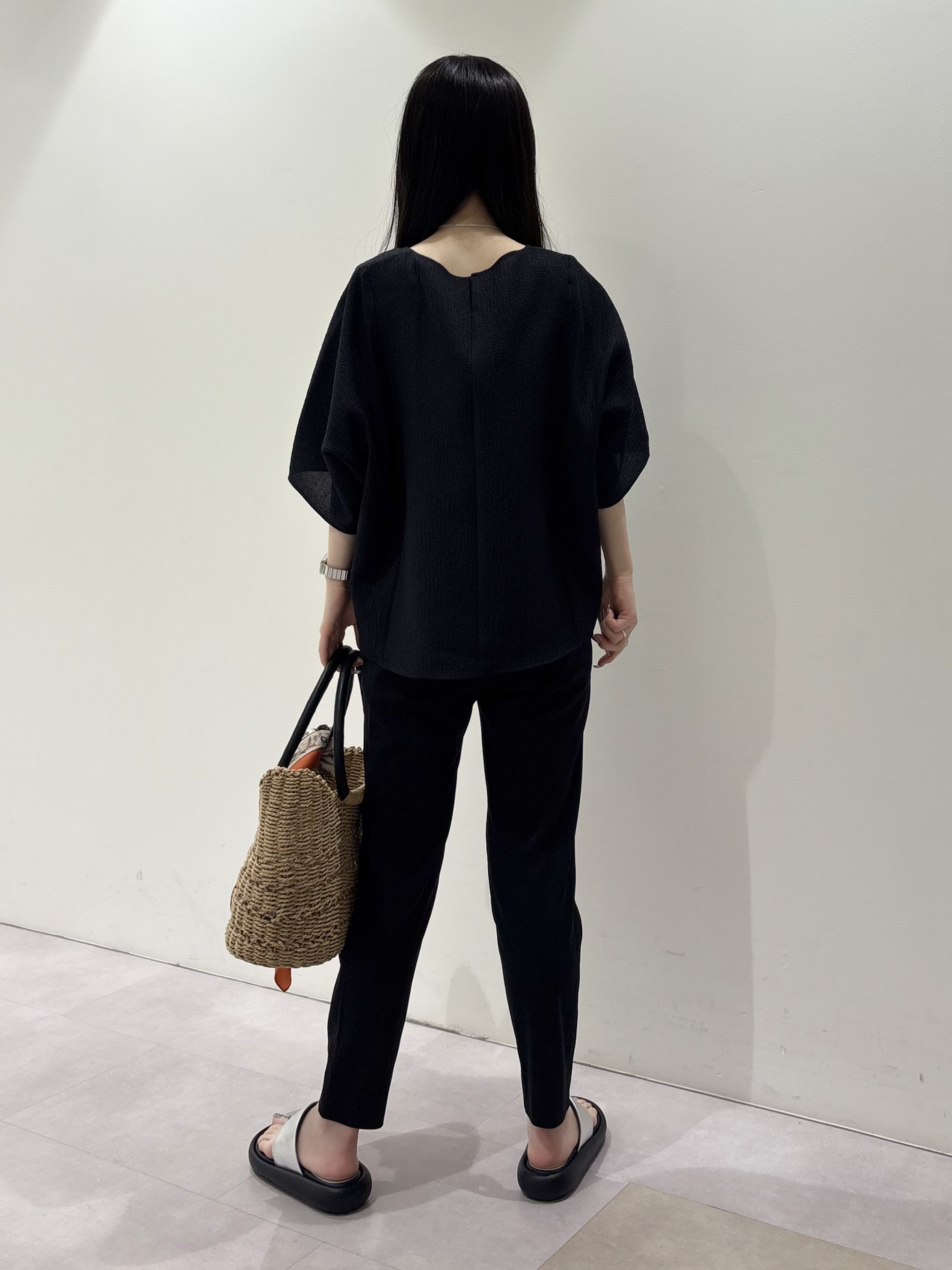 KEIKOさんの「INDIVI｜【華奢見え】ジャカード ドルマントップス」を使ったコーディネート