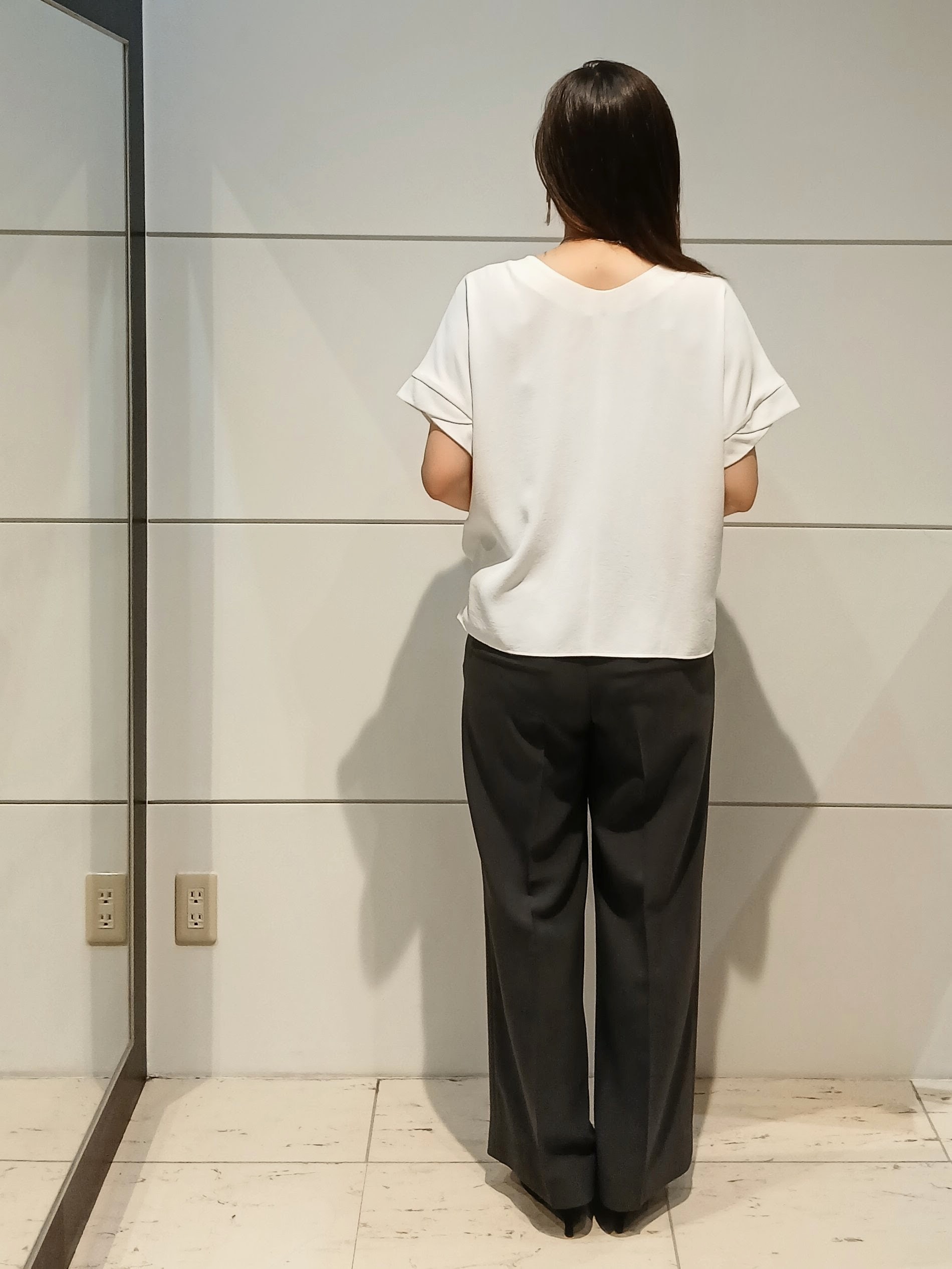 なみきさんの「UNTITLED｜【セットアップ可/UVカット/前後2WAY】リラクシーフレンチスリーブブラウス」を使ったコーディネート