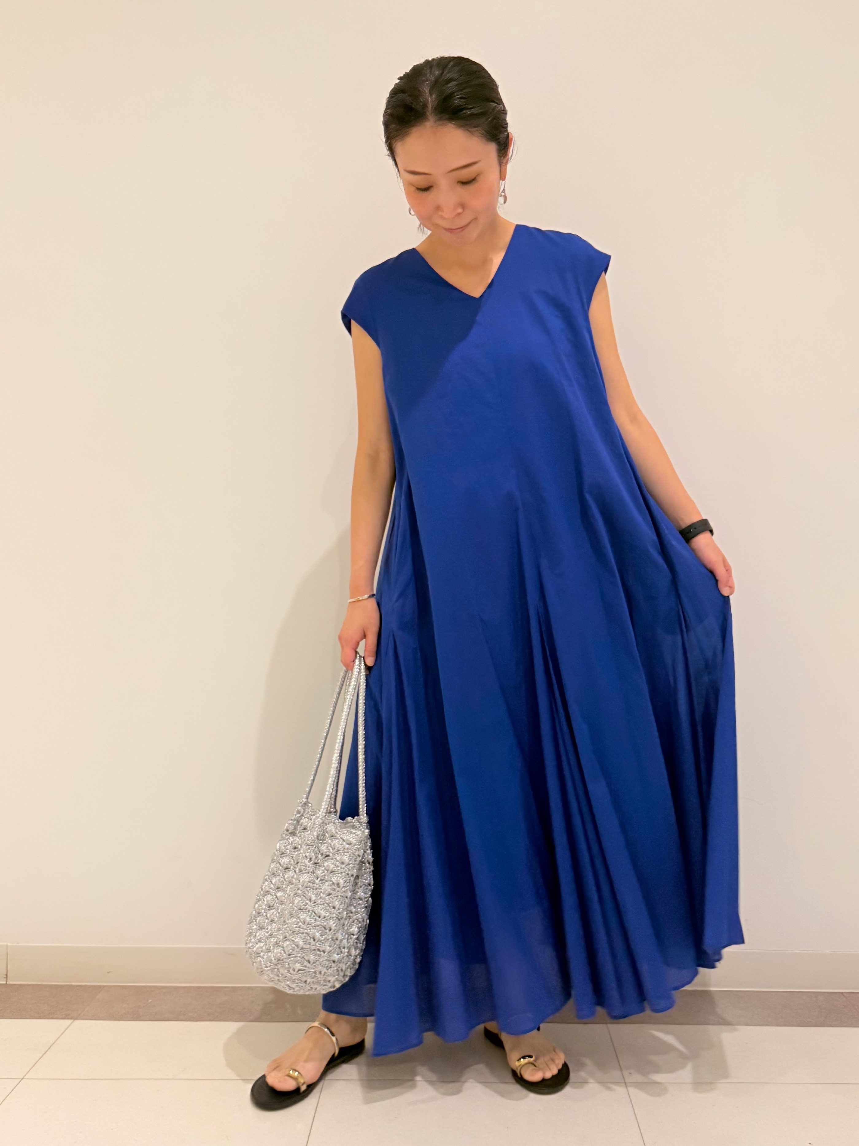 MIYAKAWAさんの「DRESSTERIOR｜【きれいめ/ウォッシャブル】コットンローンフレンチスリーブワンピ」を使ったコーディネート