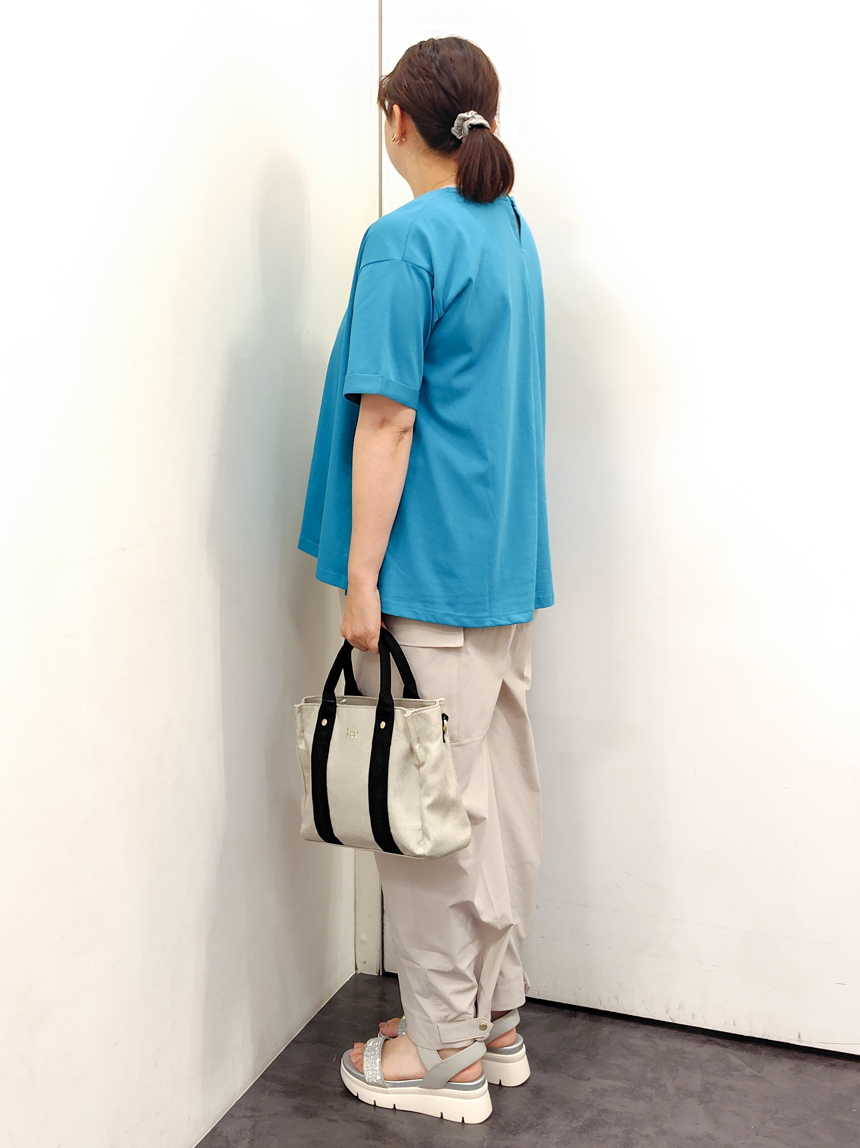 こんちゃんさんの「grove｜【遮熱／吸水速乾／UVカット】フレアシルエットTシャツ」を使ったコーディネート