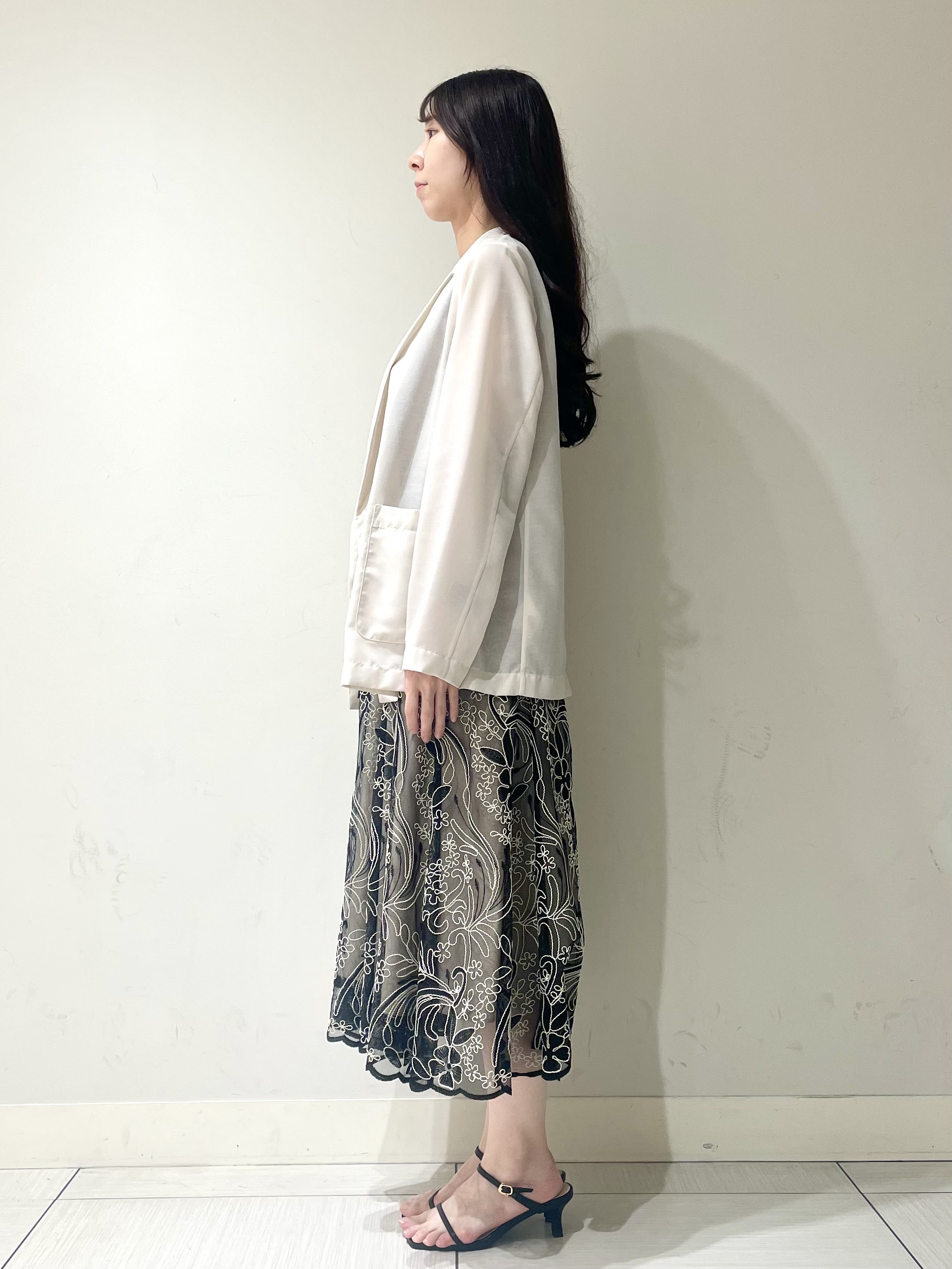 ことさんの「DRESSTERIOR｜【接触冷感/防シワ機能/ウォッシャブル】クールタッチ リネンブレンドシアージャケット」を使ったコーディネート