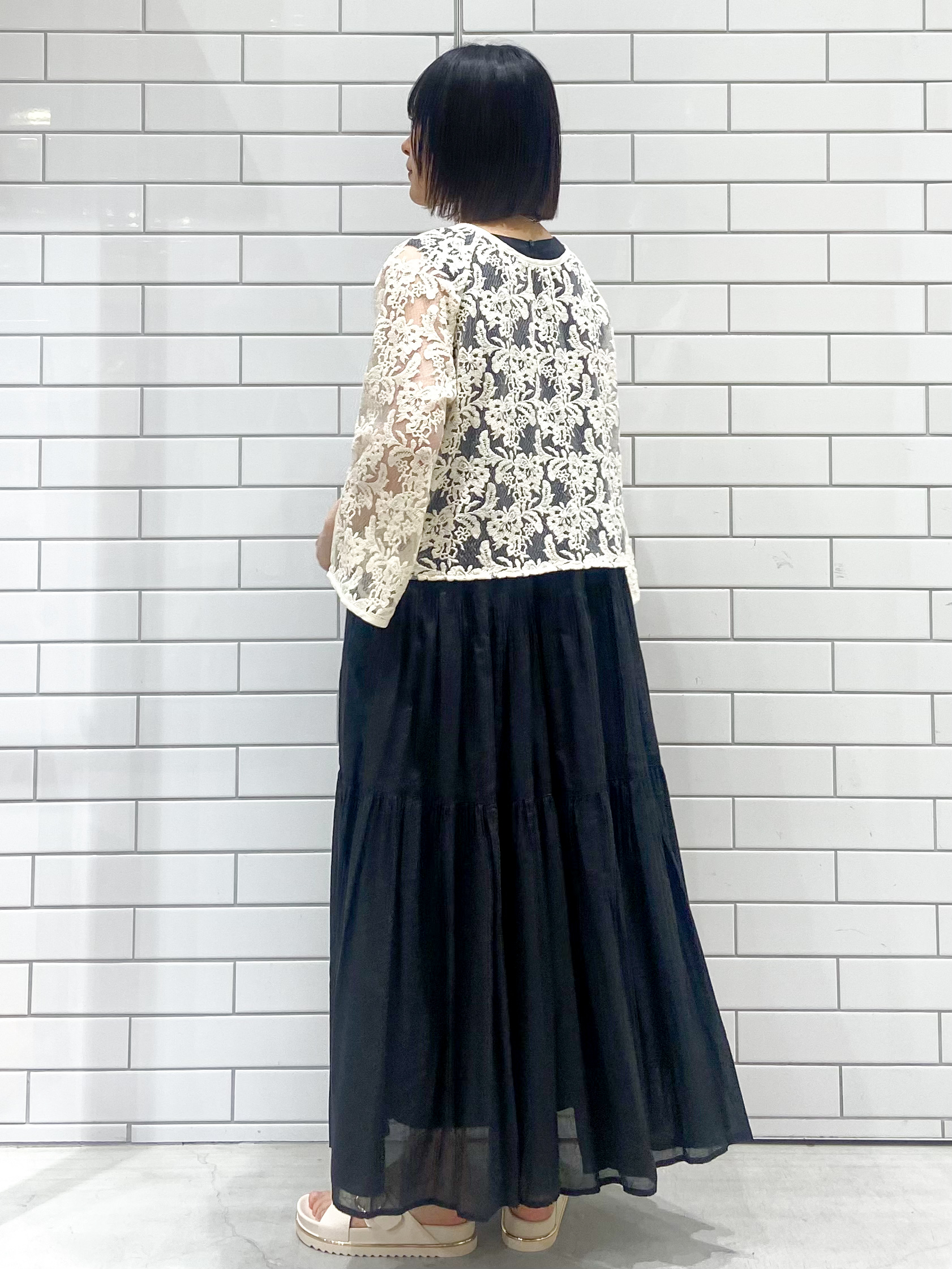 kimiさんの「OPAQUE.CLIP｜刺繍レースショートブラウス【洗える】」を使ったコーディネート