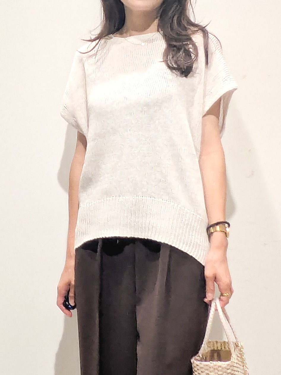 machiさんの「OPAQUE.CLIP｜ラメメッシュ フレンチスリーブニット【洗濯機OK】」を使ったコーディネート