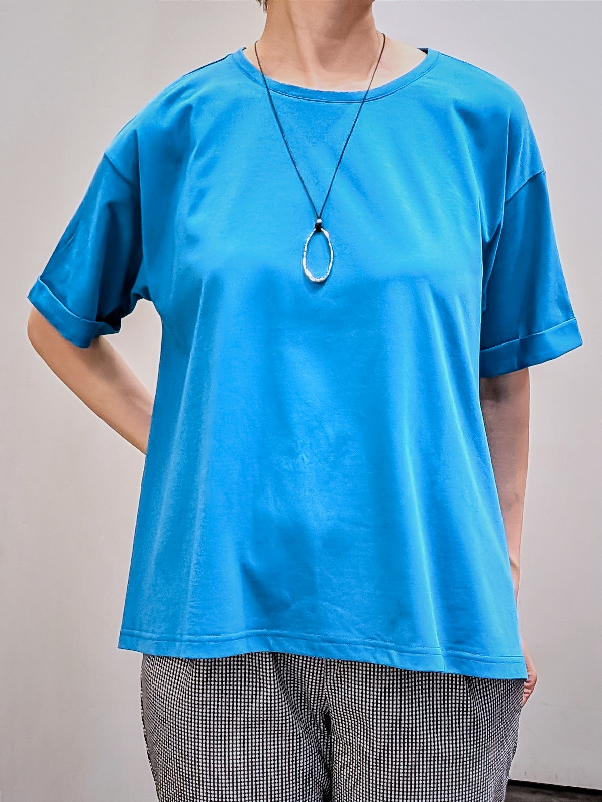 やまちゃんさんの「grove｜【遮熱／吸水速乾／UVカット】フレアシルエットTシャツ」を使ったコーディネート
