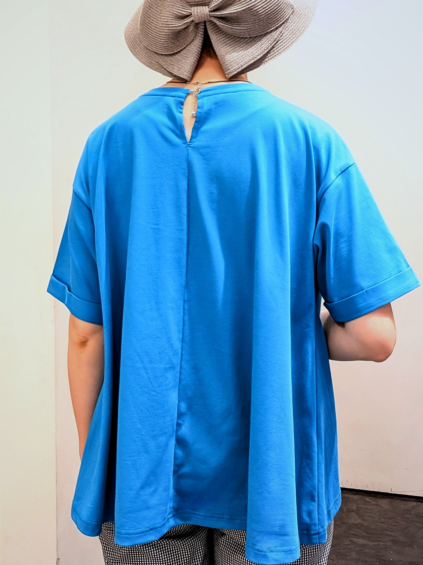 やまちゃんさんの「grove｜【遮熱／吸水速乾／UVカット】フレアシルエットTシャツ」を使ったコーディネート