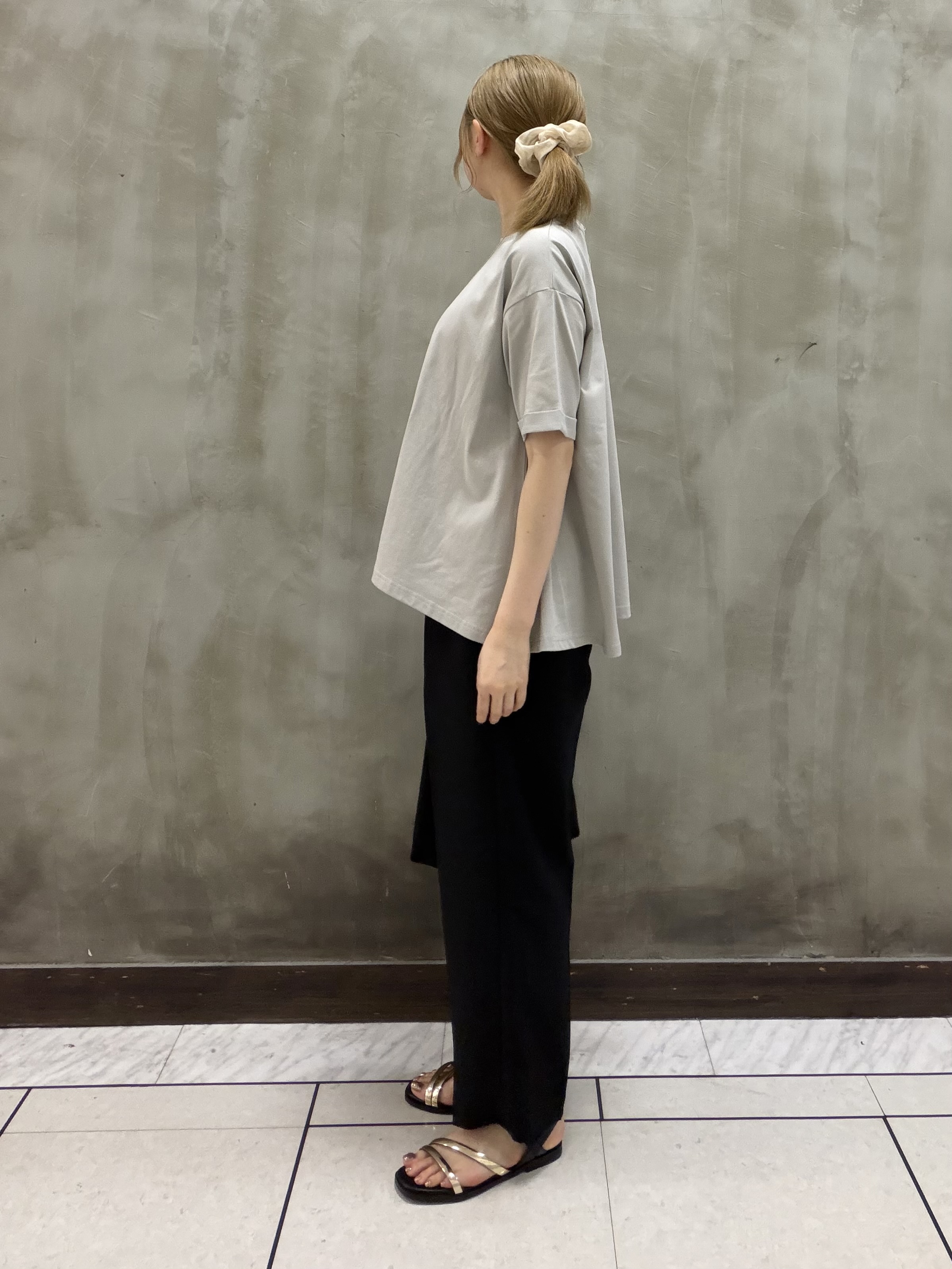 maiさんの「grove｜【遮熱／吸水速乾／UVカット】フレアシルエットTシャツ」を使ったコーディネート