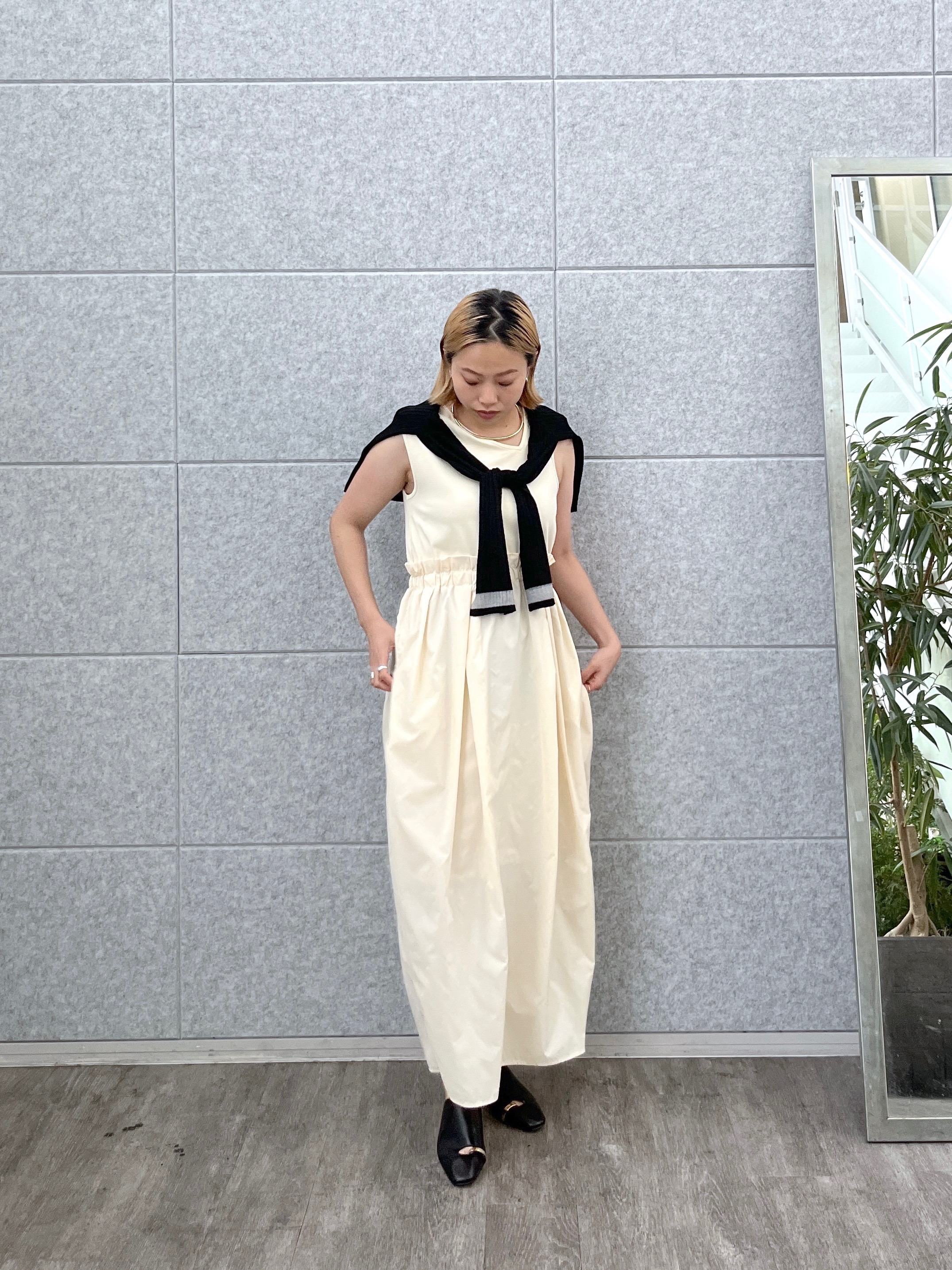 Harukaさんの「INDIVI｜コンビコクーンワンピース」を使ったコーディネート