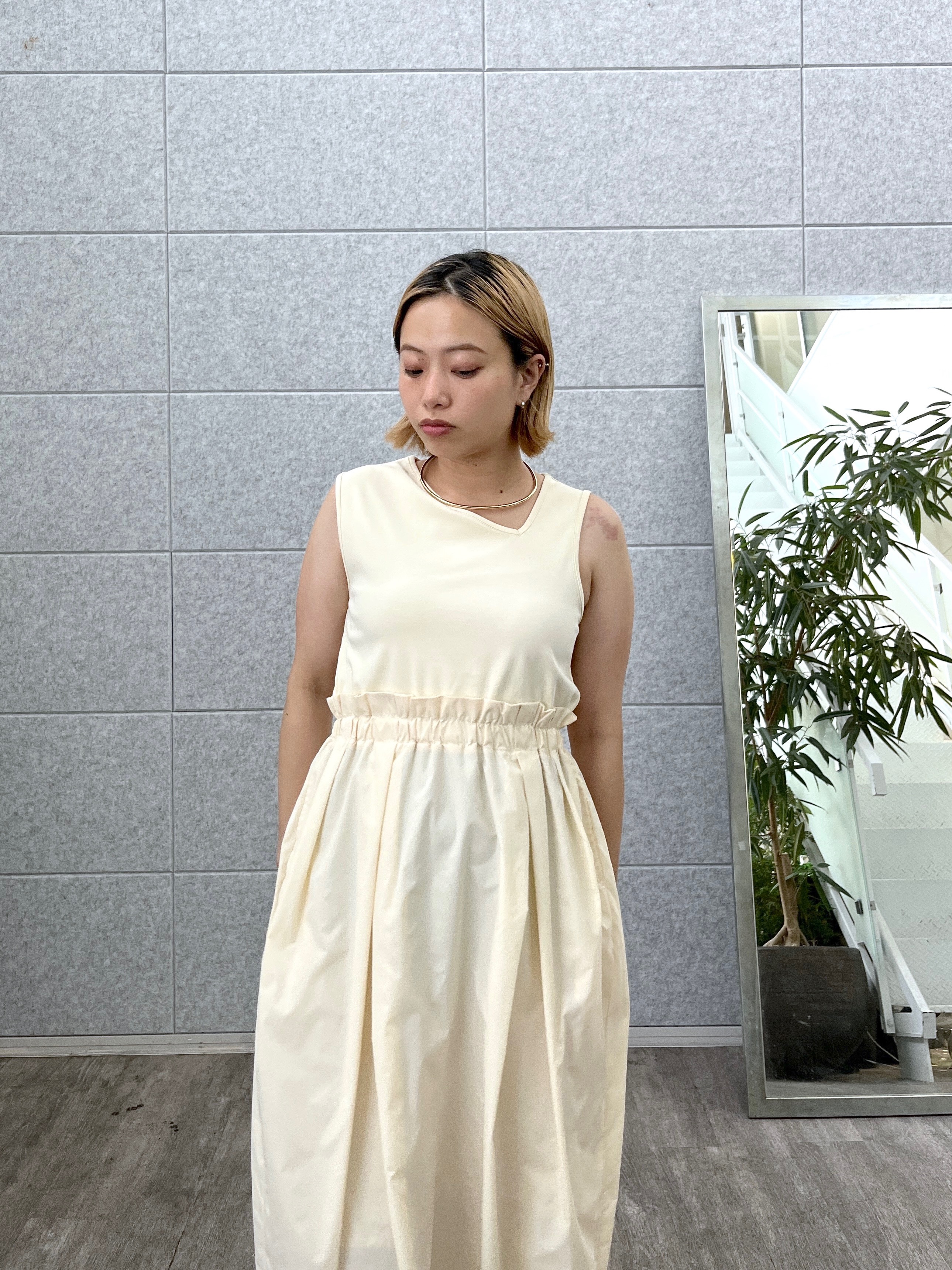 Harukaさんの「INDIVI｜コンビコクーンワンピース」を使ったコーディネート