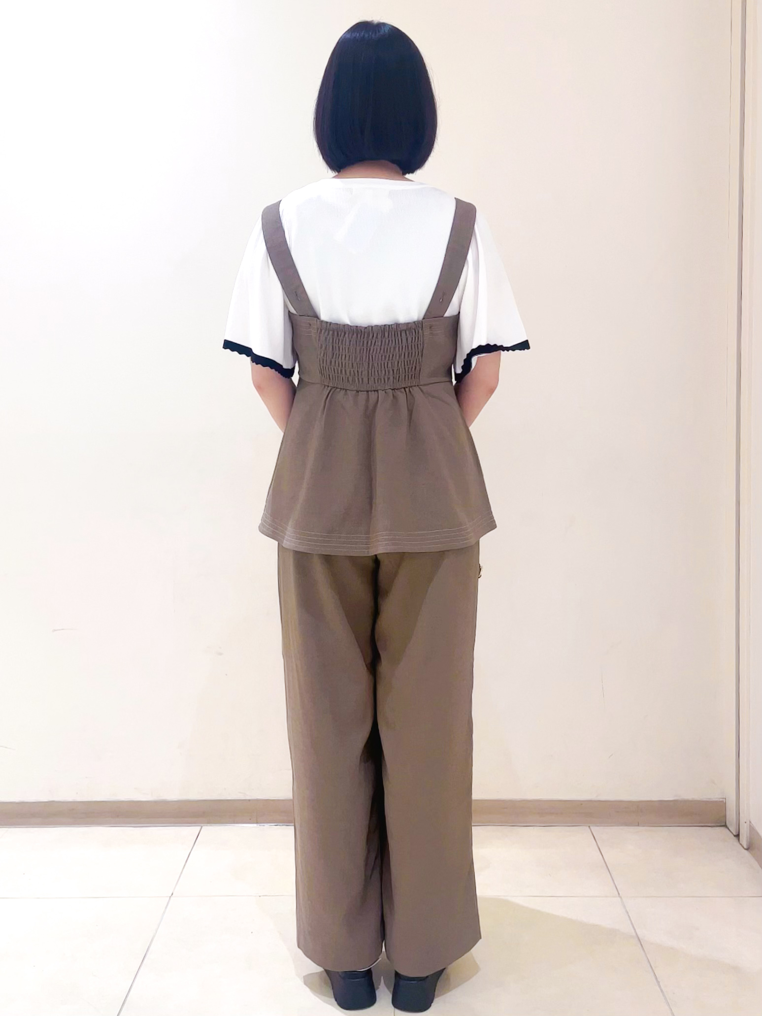 Puuさんの「grove｜高評価！【シリーズ累計36万枚！名品ニット】やわらかドライタッチ スカラップスリーブニット」を使ったコーディネート