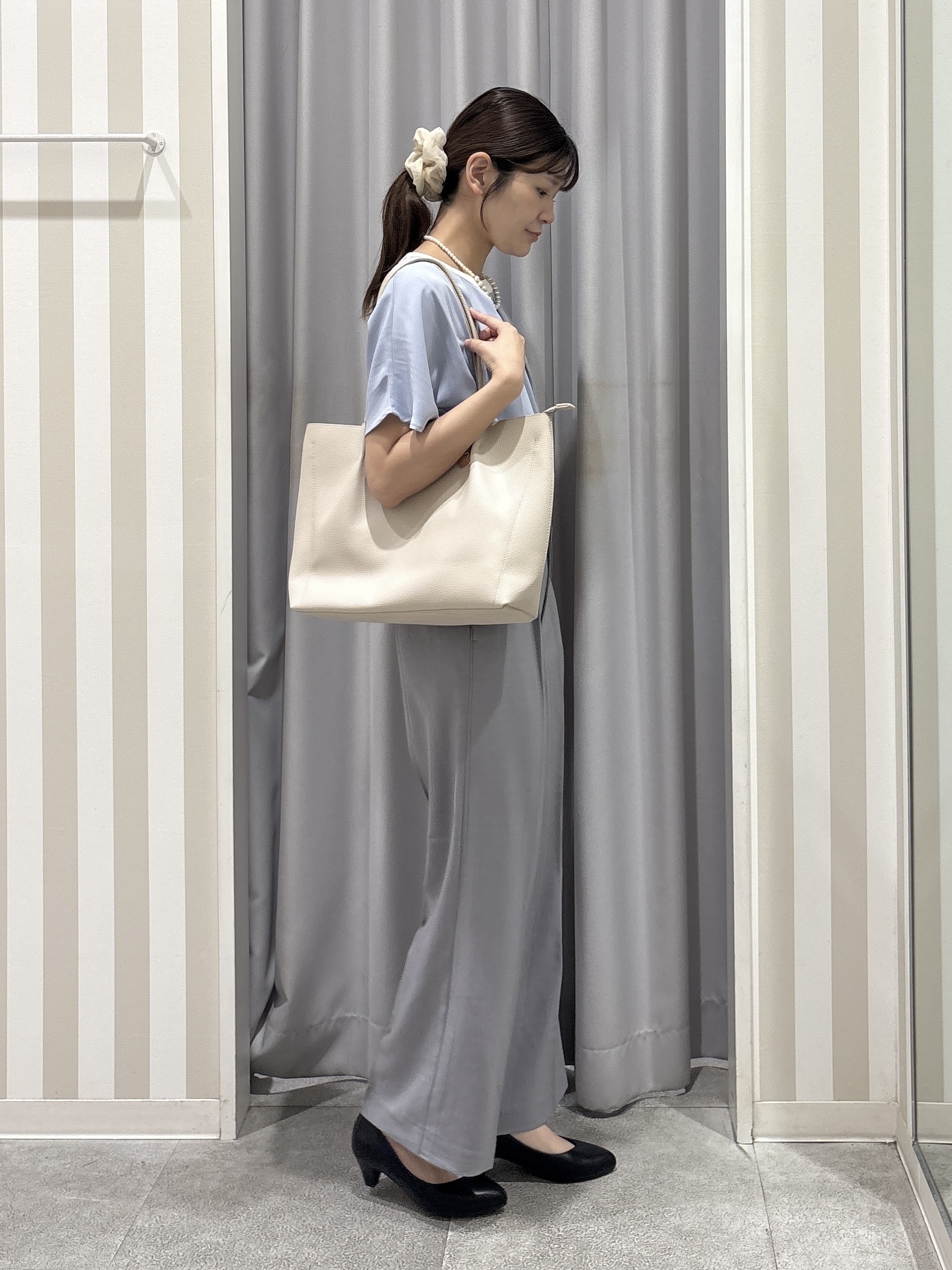 Rikaさんの「SHOO･LA･RUE｜【UV/通勤】洗濯後しわになりにくい 上品配色ブラウス」を使ったコーディネート