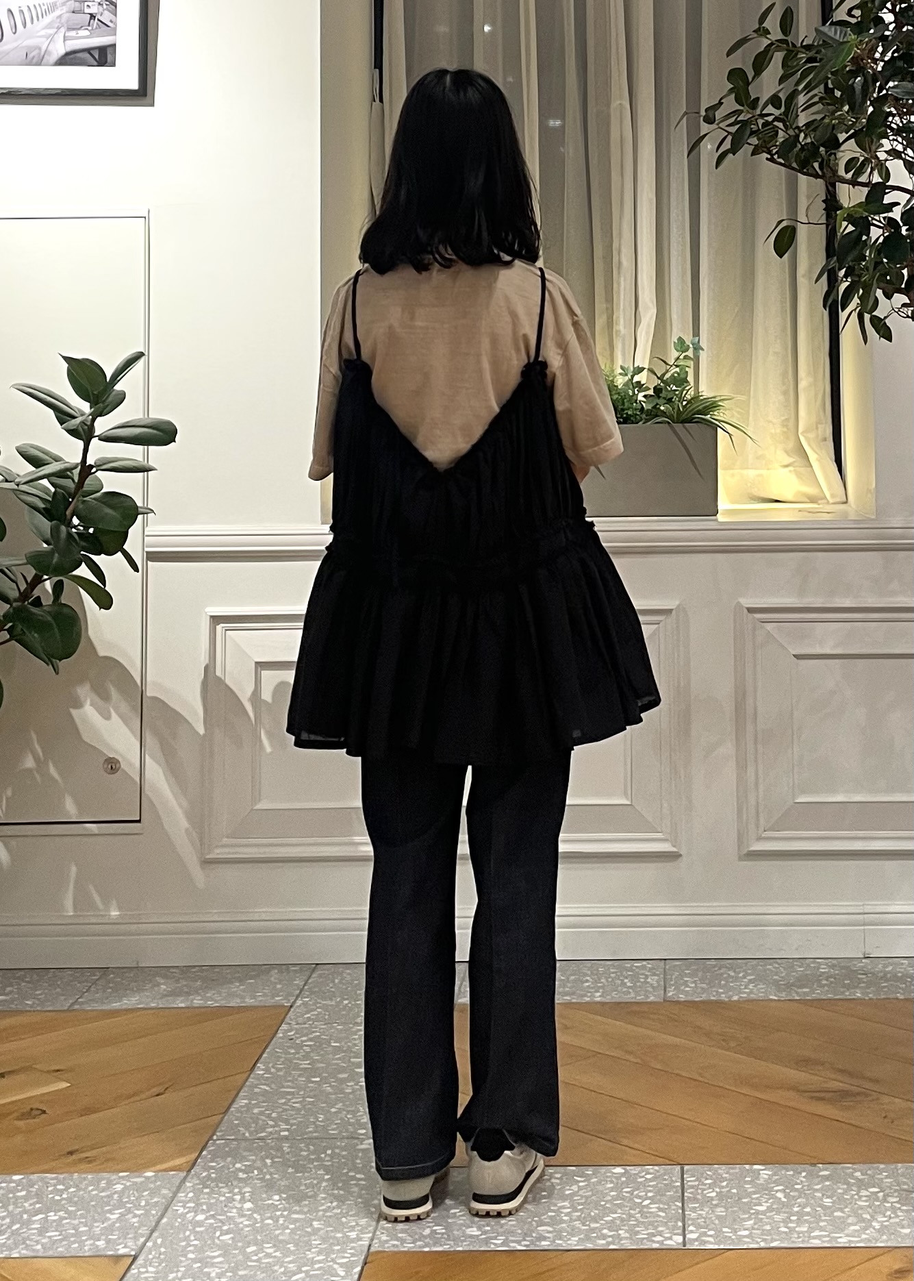 Lilyさんの「DRESSTERIOR｜【otonaMUSE5月号掲載】センタープレス ワイドストレートデニム」を使ったコーディネート