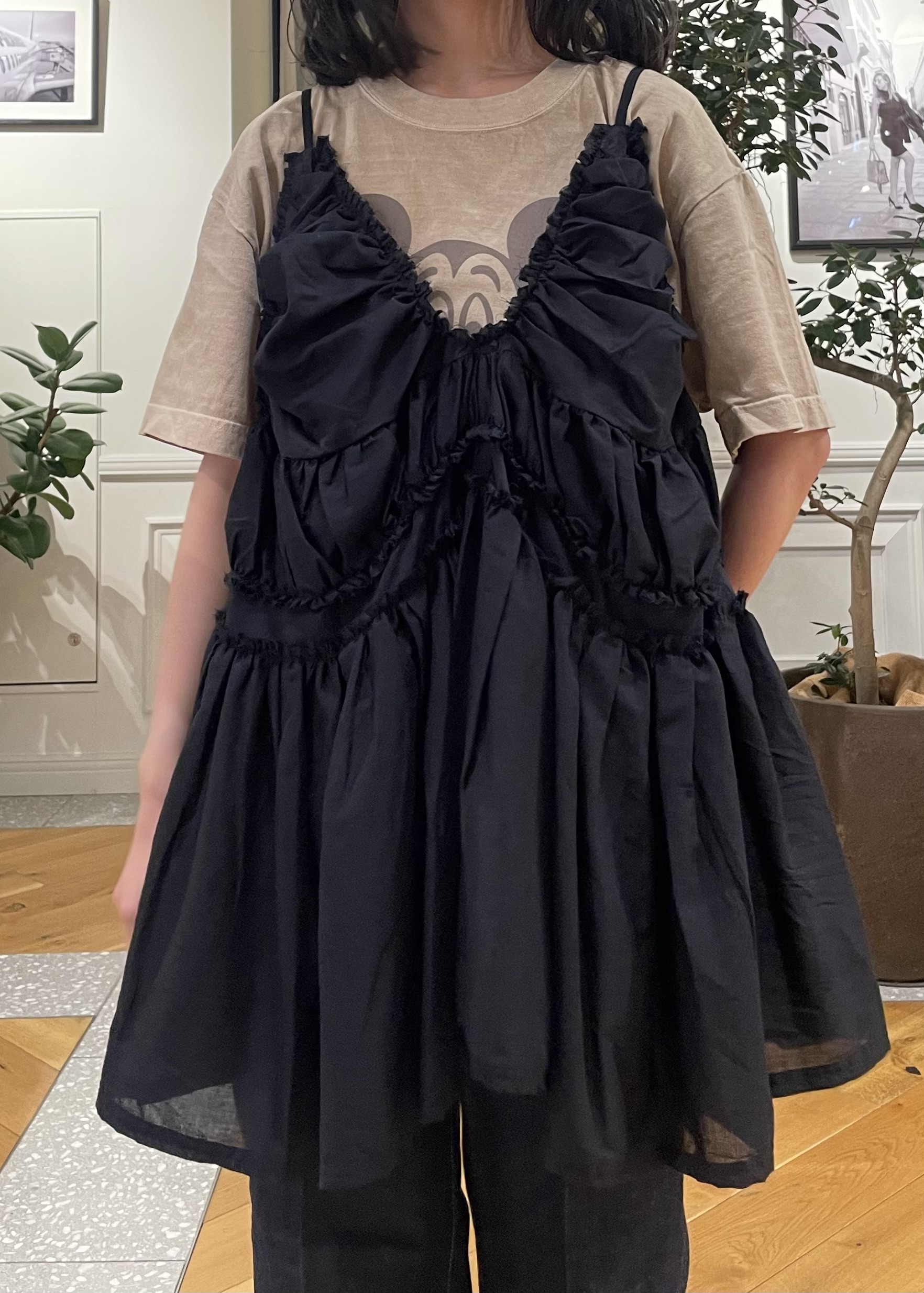 Lilyさんの「DRESSTERIOR｜【otonaMUSE5月号掲載】センタープレス ワイドストレートデニム」を使ったコーディネート
