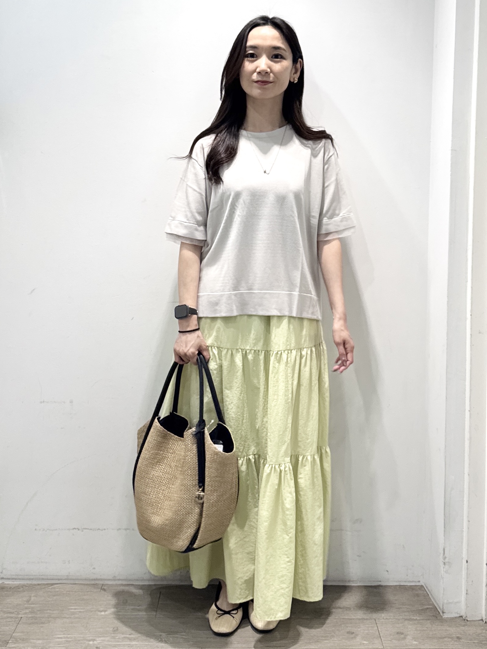 yuicciさんの「OPAQUE.CLIP｜【UV／接触冷感／抗ピル】シアー＆レイヤード風さらりニット《洗濯機OK》」を使ったコーディネート