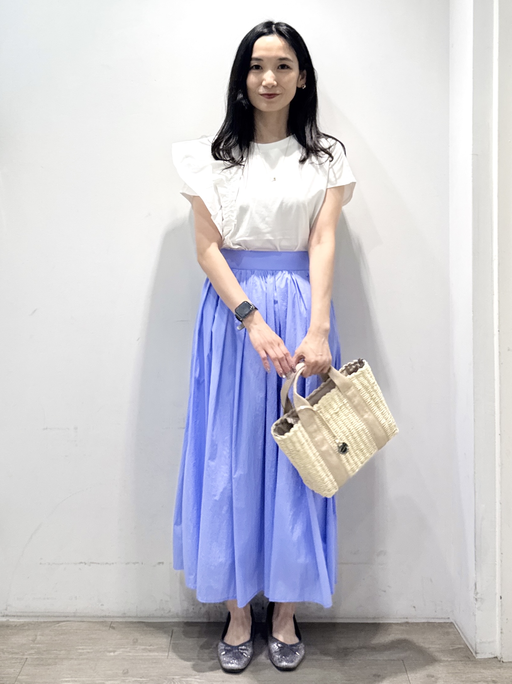 yuicciさんの「OPAQUE.CLIP｜【UVケア／接触冷感】アシメフリルドッキングカットソー《洗濯機OK》」を使ったコーディネート