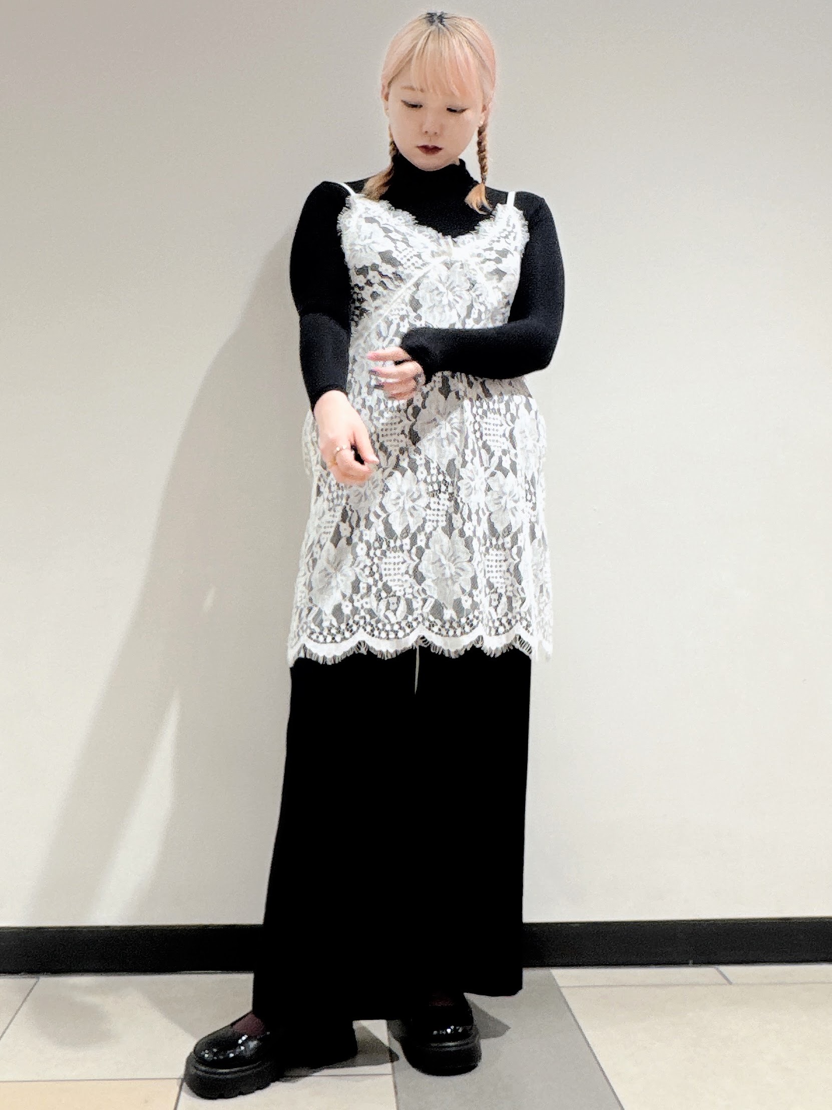 なかもとあきさんの「DRESSTERIOR｜◆【セットアップ可】ピークドダブルライトストレッチジャケット」を使ったコーディネート