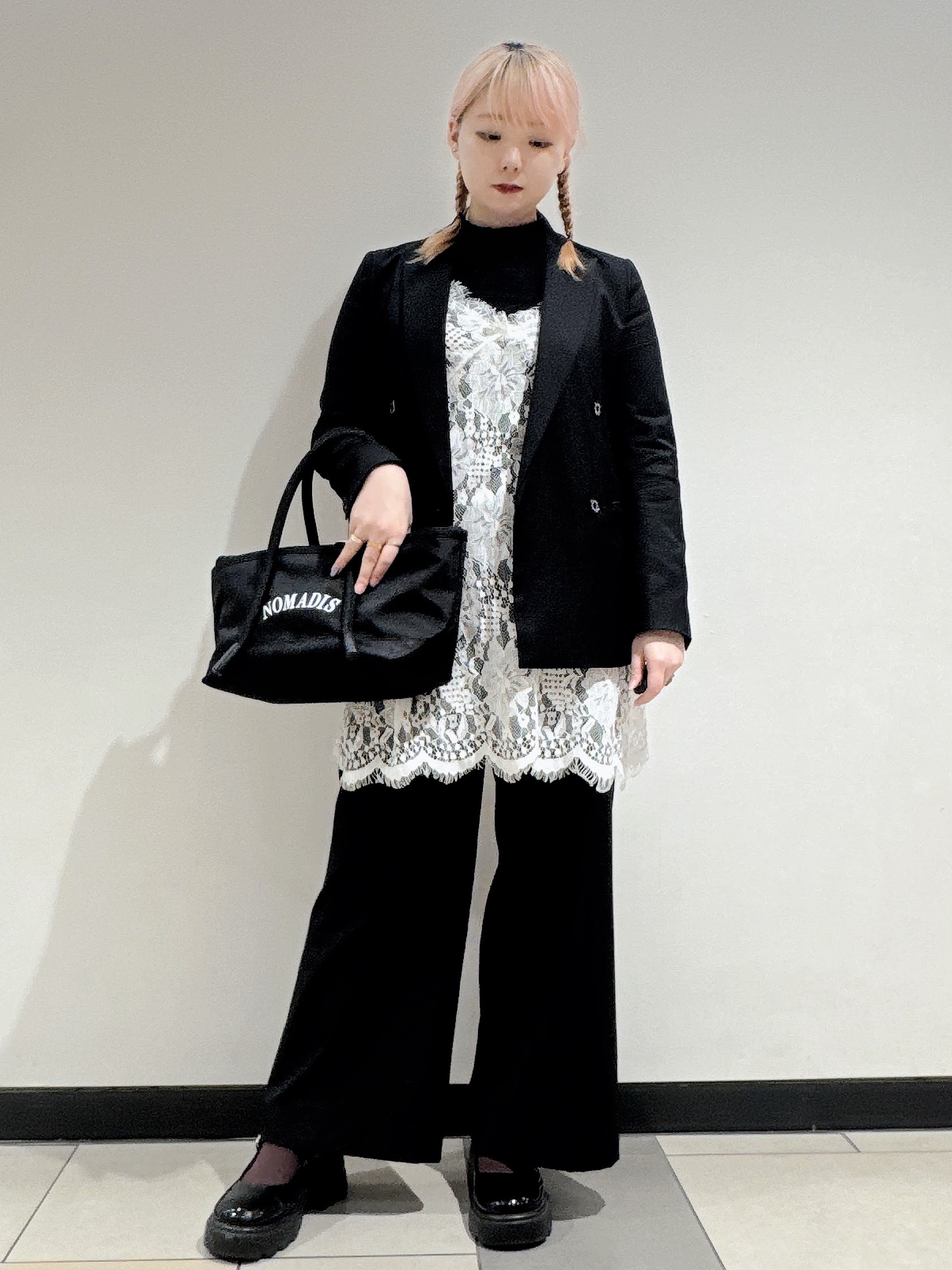 なかもとあきさんの「DRESSTERIOR｜◆【セットアップ可】ピークドダブルライトストレッチジャケット」を使ったコーディネート