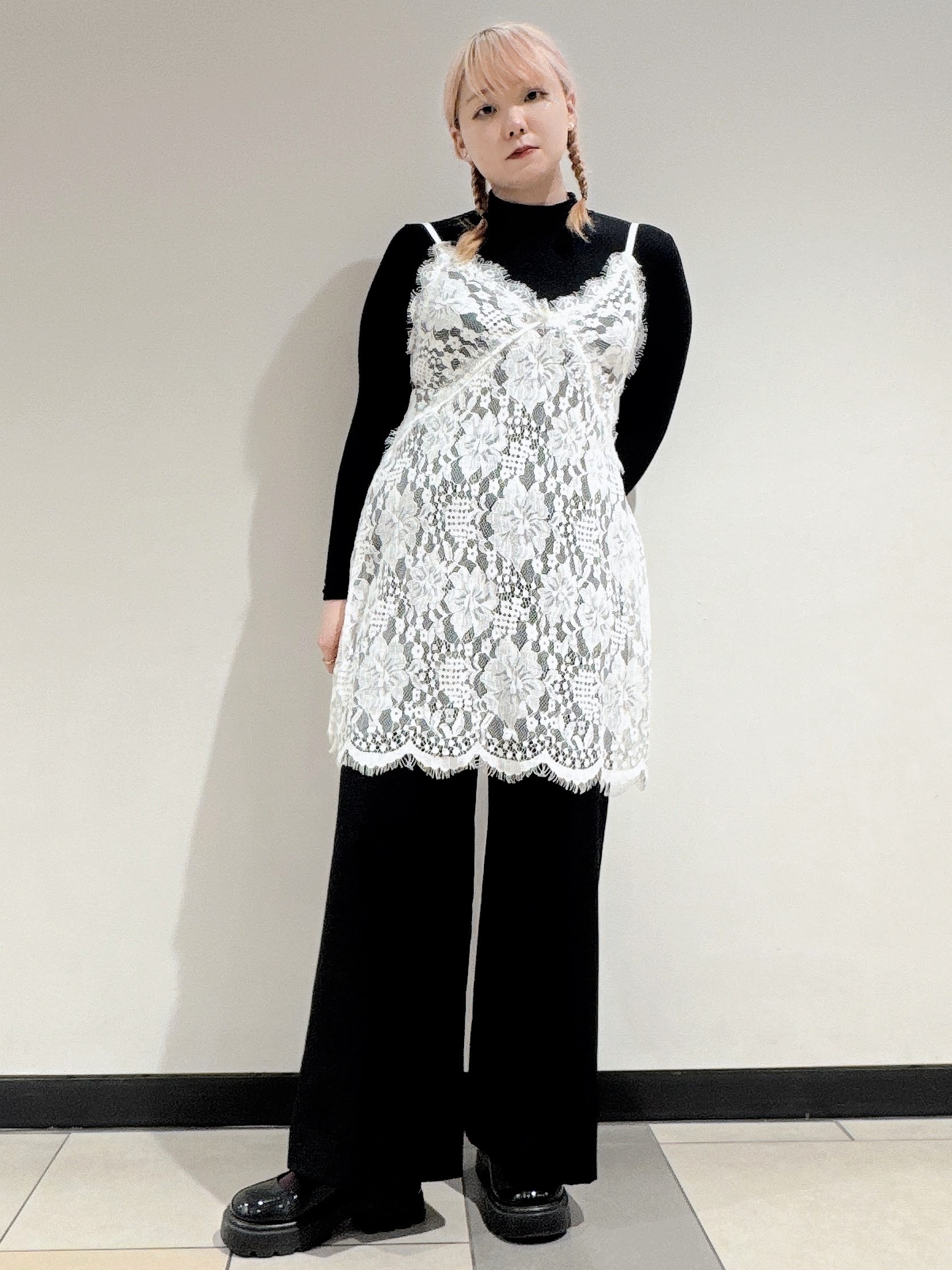なかもとあきさんの「DRESSTERIOR｜◆【セットアップ可】ピークドダブルライトストレッチジャケット」を使ったコーディネート