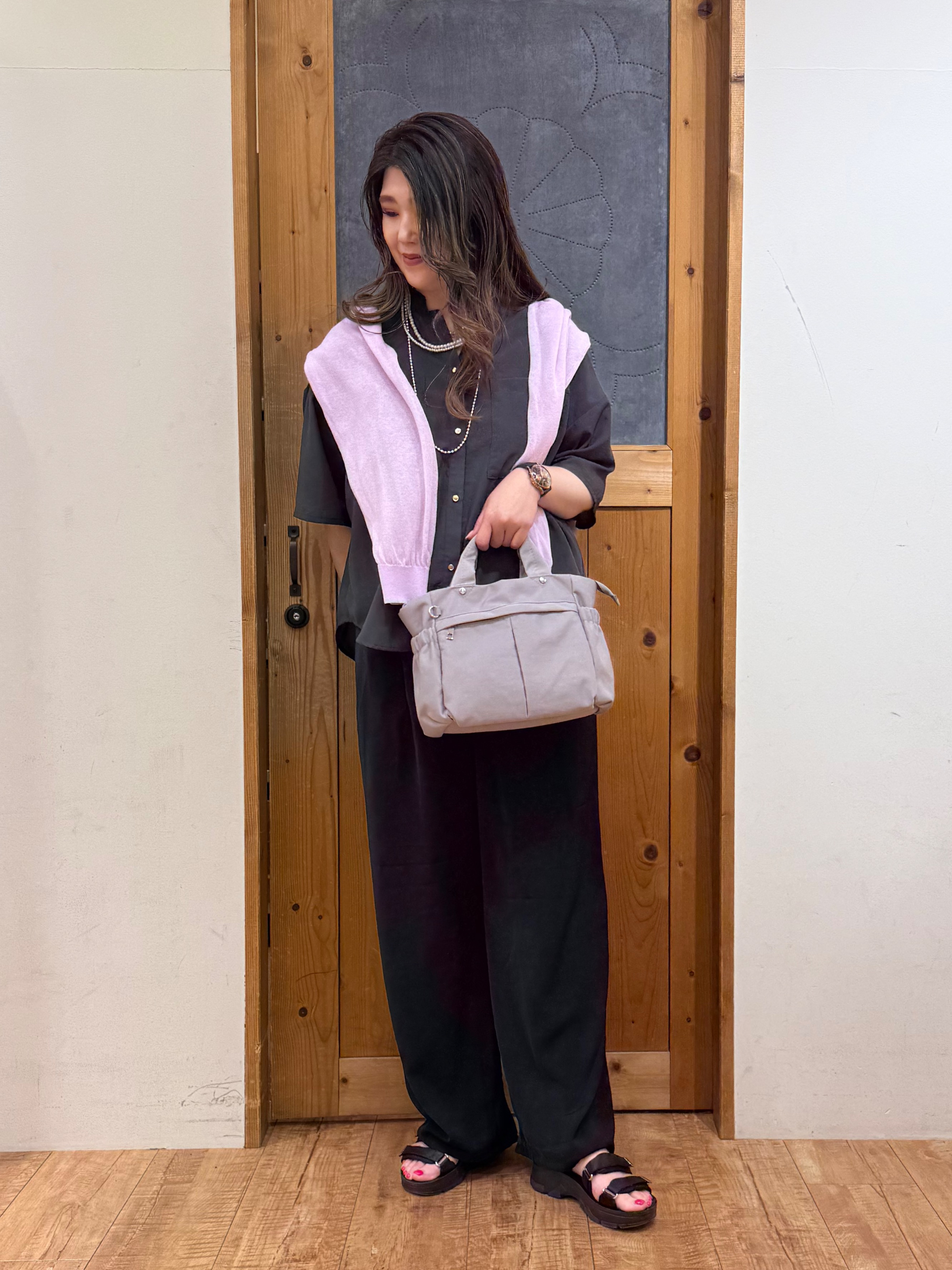 Ayana.さんの「SHOO･LA･RUE｜【S-LL/洗濯機可】冷房、日焼け対策に 配色シアーカーディガン」を使ったコーディネート