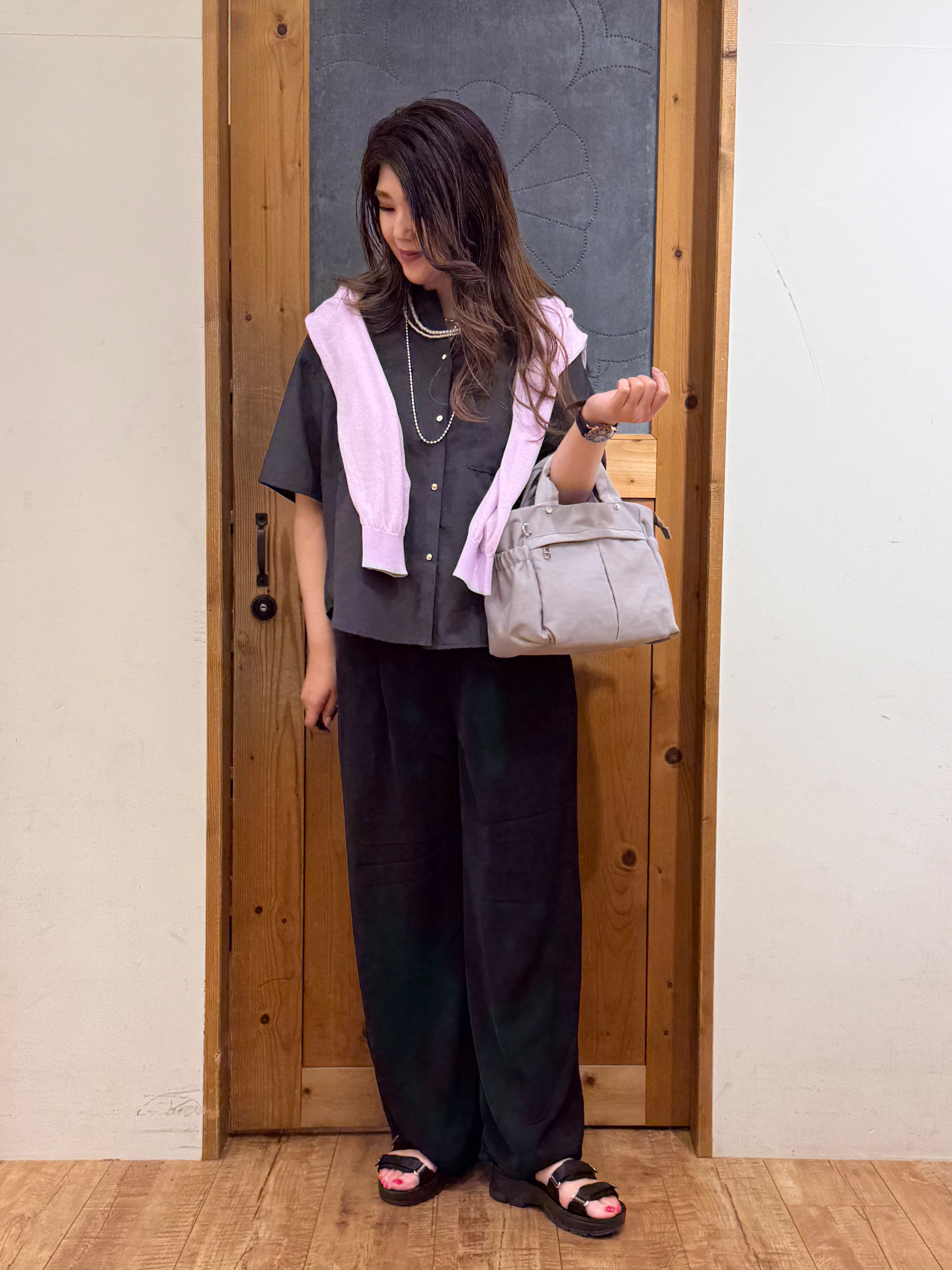 Ayana.さんの「SHOO･LA･RUE｜【S-LL/洗濯機可】冷房、日焼け対策に 配色シアーカーディガン」を使ったコーディネート