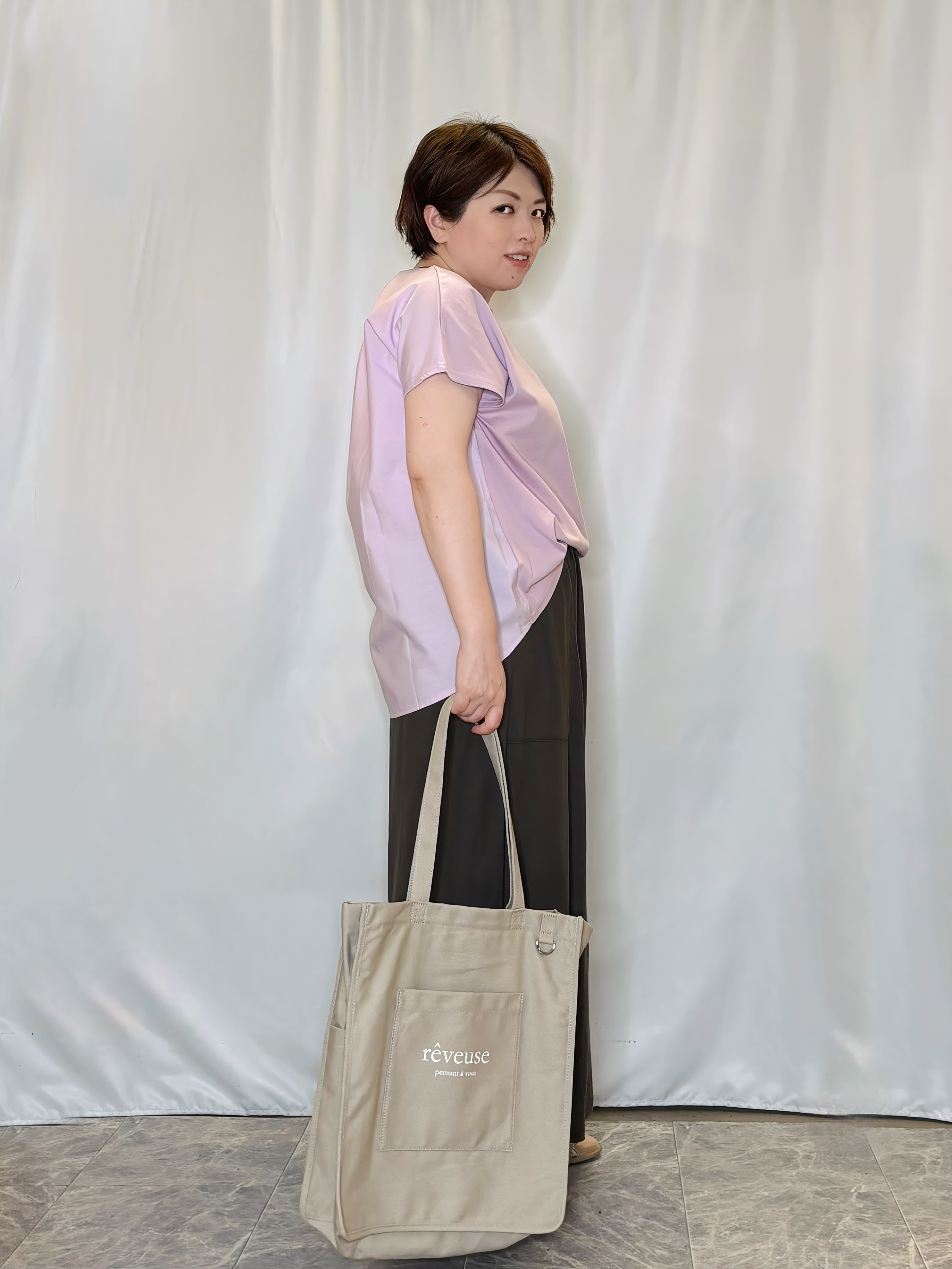 たみさんの「SHOO･LA･RUE｜【体型カバー/S-LL】インせず着られる 前後素材切替Tシャツ」を使ったコーディネート