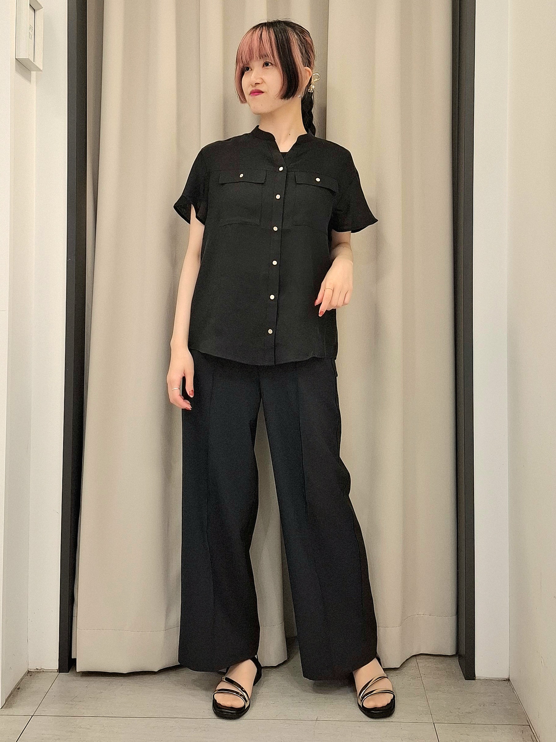 なーちゃんさんの「grove｜【洗濯機OK/SETUP可】シワになりにくい、フレアスリーブブラウス」を使ったコーディネート