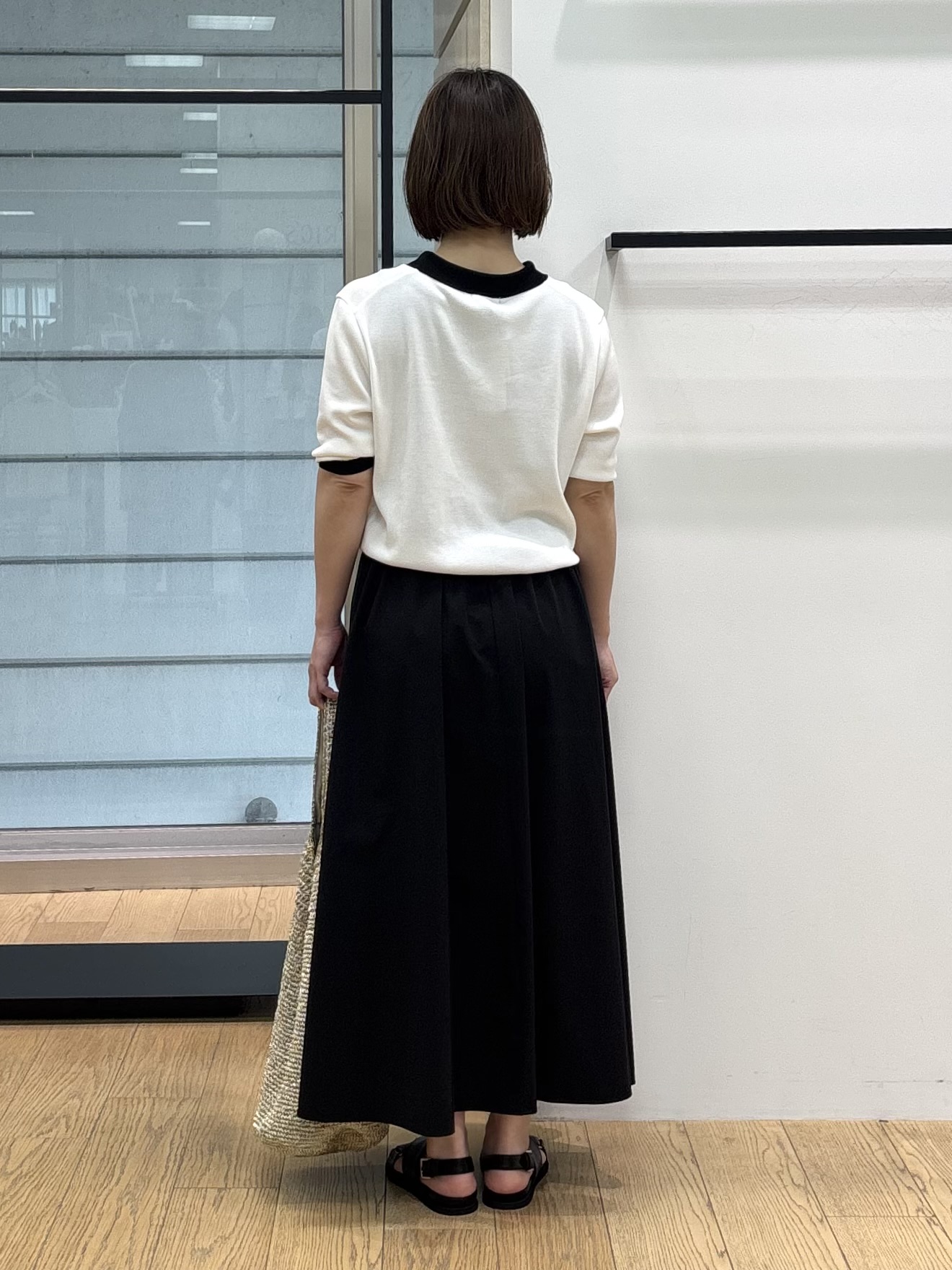asamiさんの「INDIVI｜【バイカラー】衿付きシャツ風ニット」を使ったコーディネート