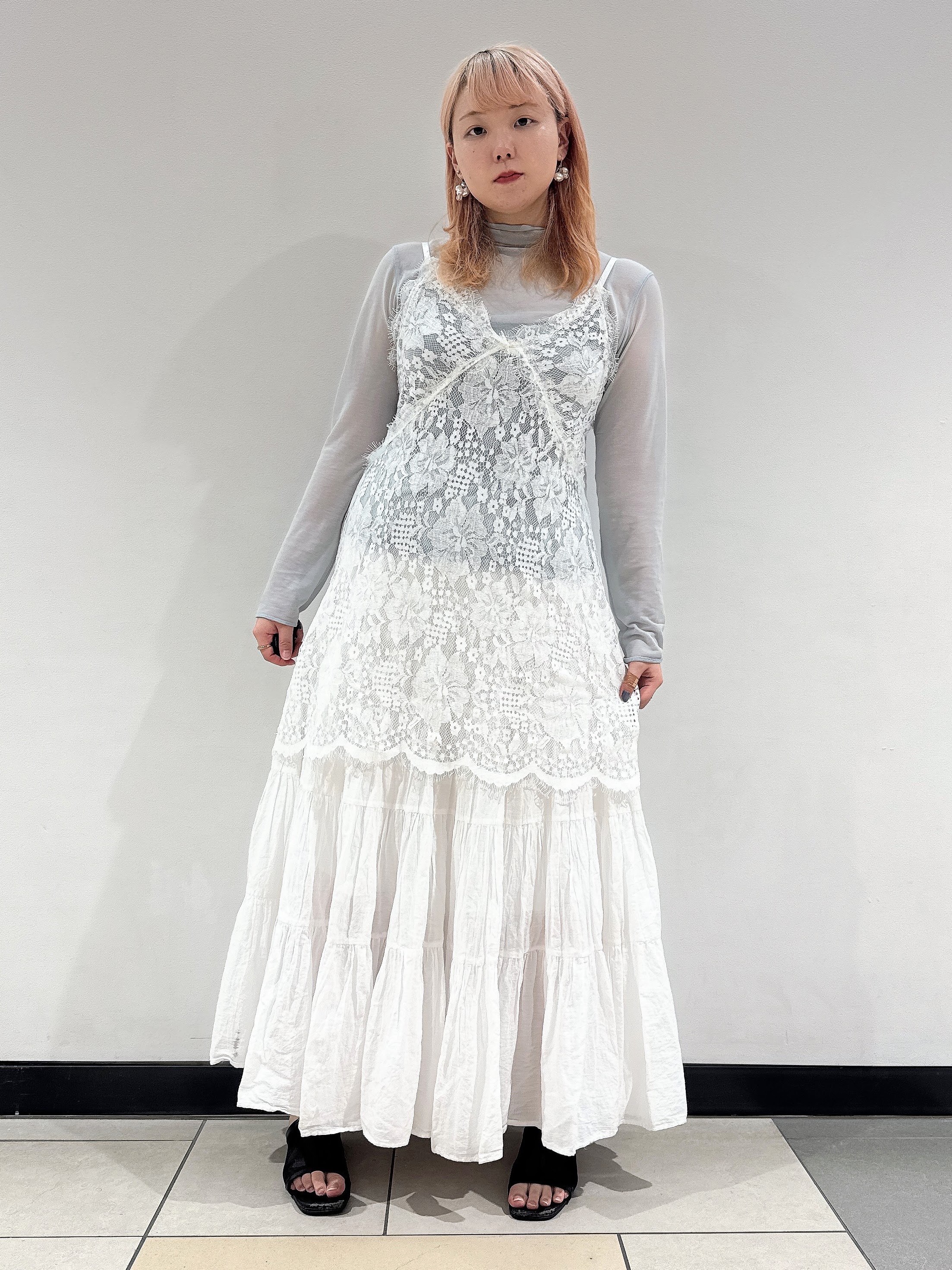 なかもとあきさんの「DRESSTERIOR｜【シアー素材】シアータートルトップス」を使ったコーディネート