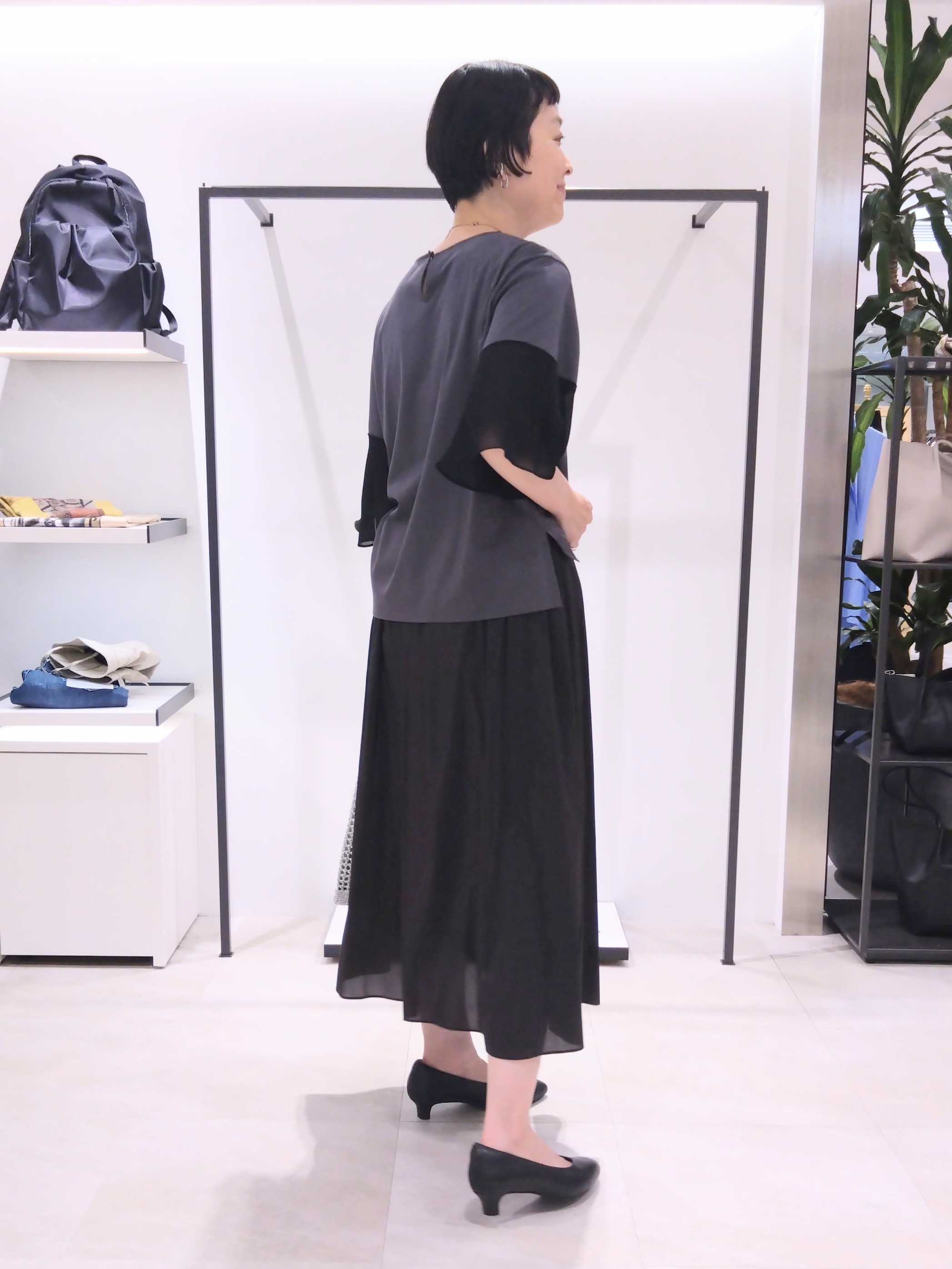 まちこさんの「UNTITLED｜【洗える/華奢見え】袖シアープルオーバー」を使ったコーディネート